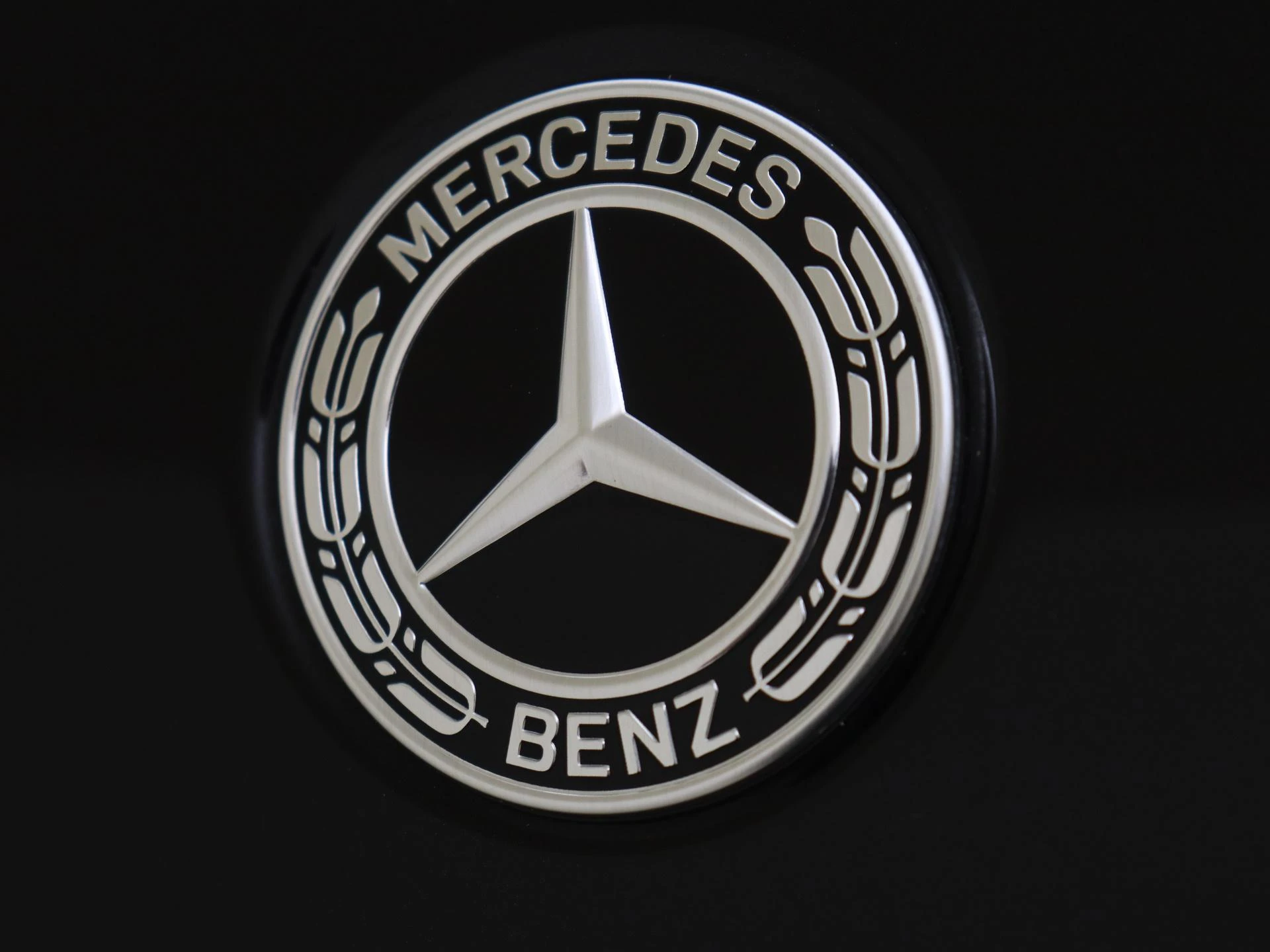 Mercedes-Benz-GLE-image-29