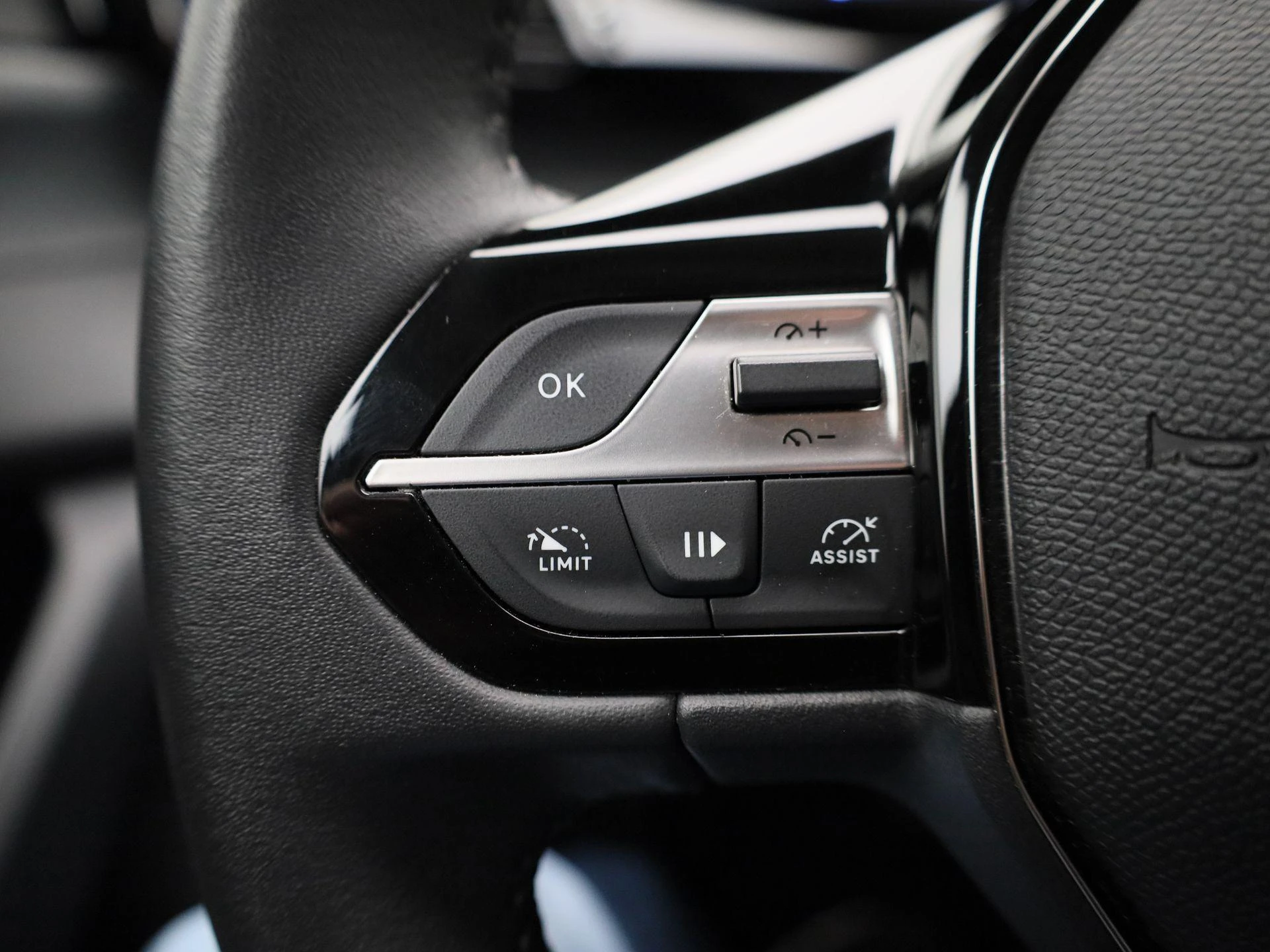Peugeot-308-image-17