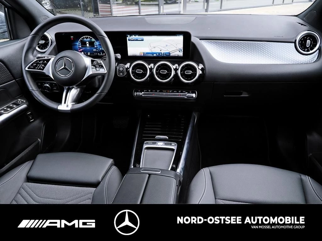 Mercedes-Benz GLA 200 d PROGRESSIVE AHK DISTRO KLIMA MBUX NAVI Progressive