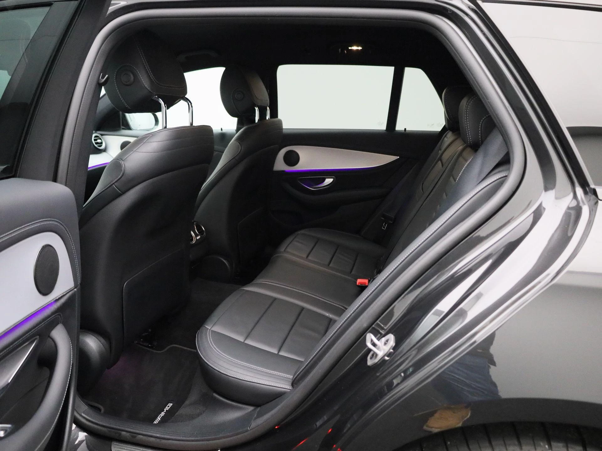 Mercedes-Benz-Classe E-image-9