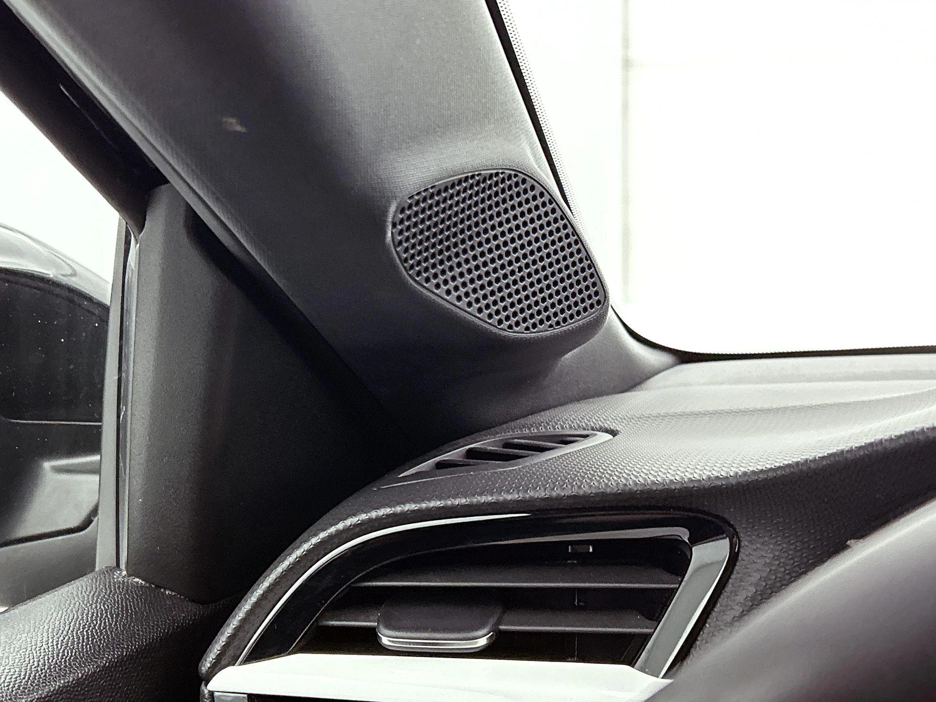 Opel-Corsa-image-14