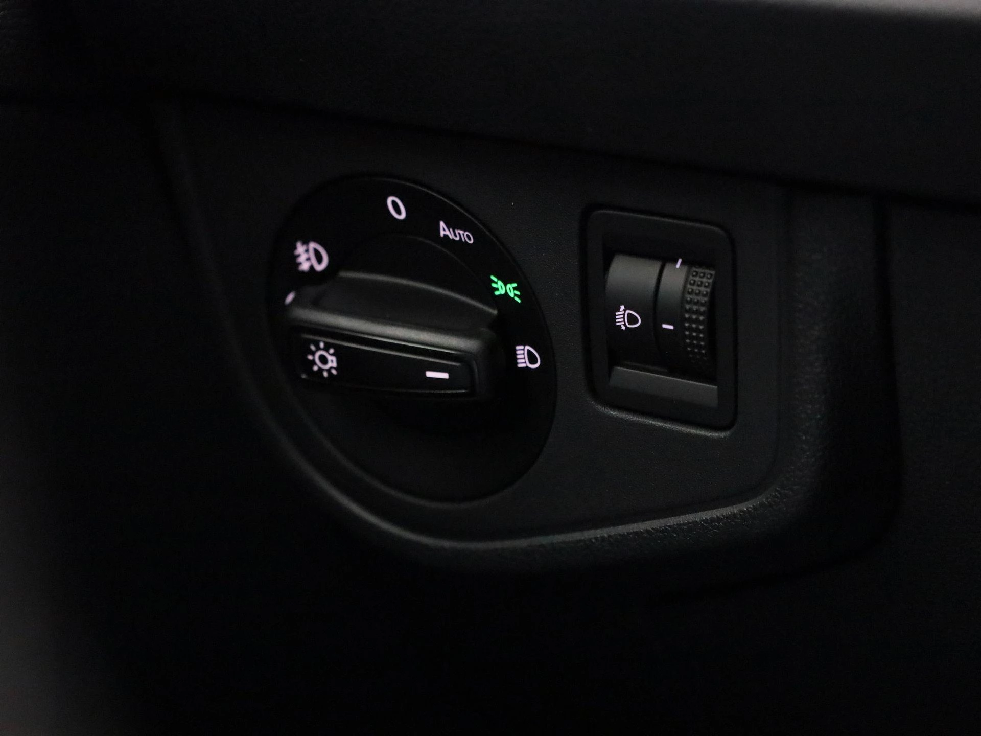 Volkswagen-Polo-image-28