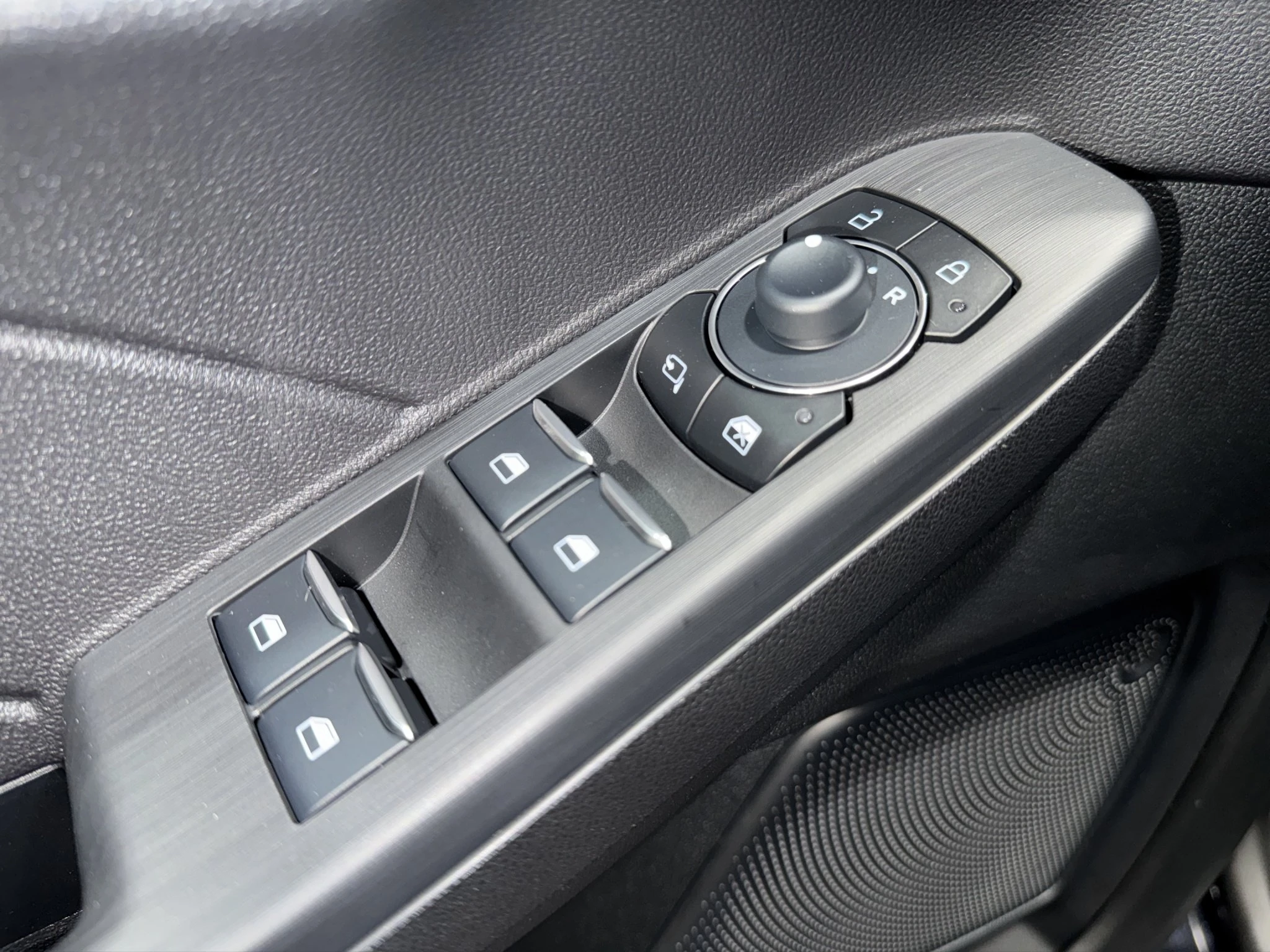 Ford-Kuga-image-14