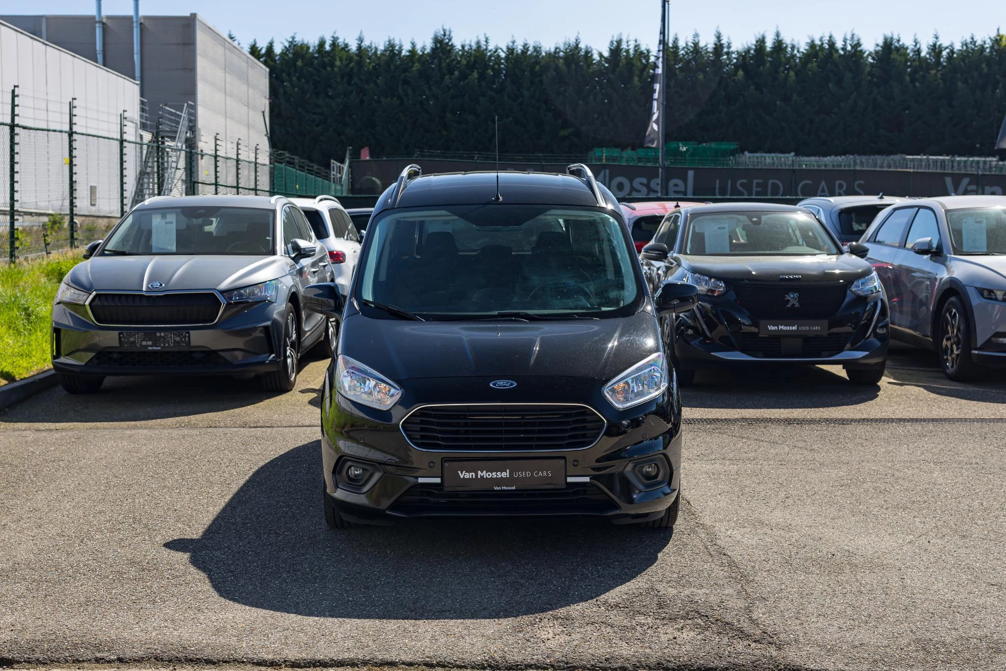 Ford Tourneo 1.5 TDCi 75kW Ambiente