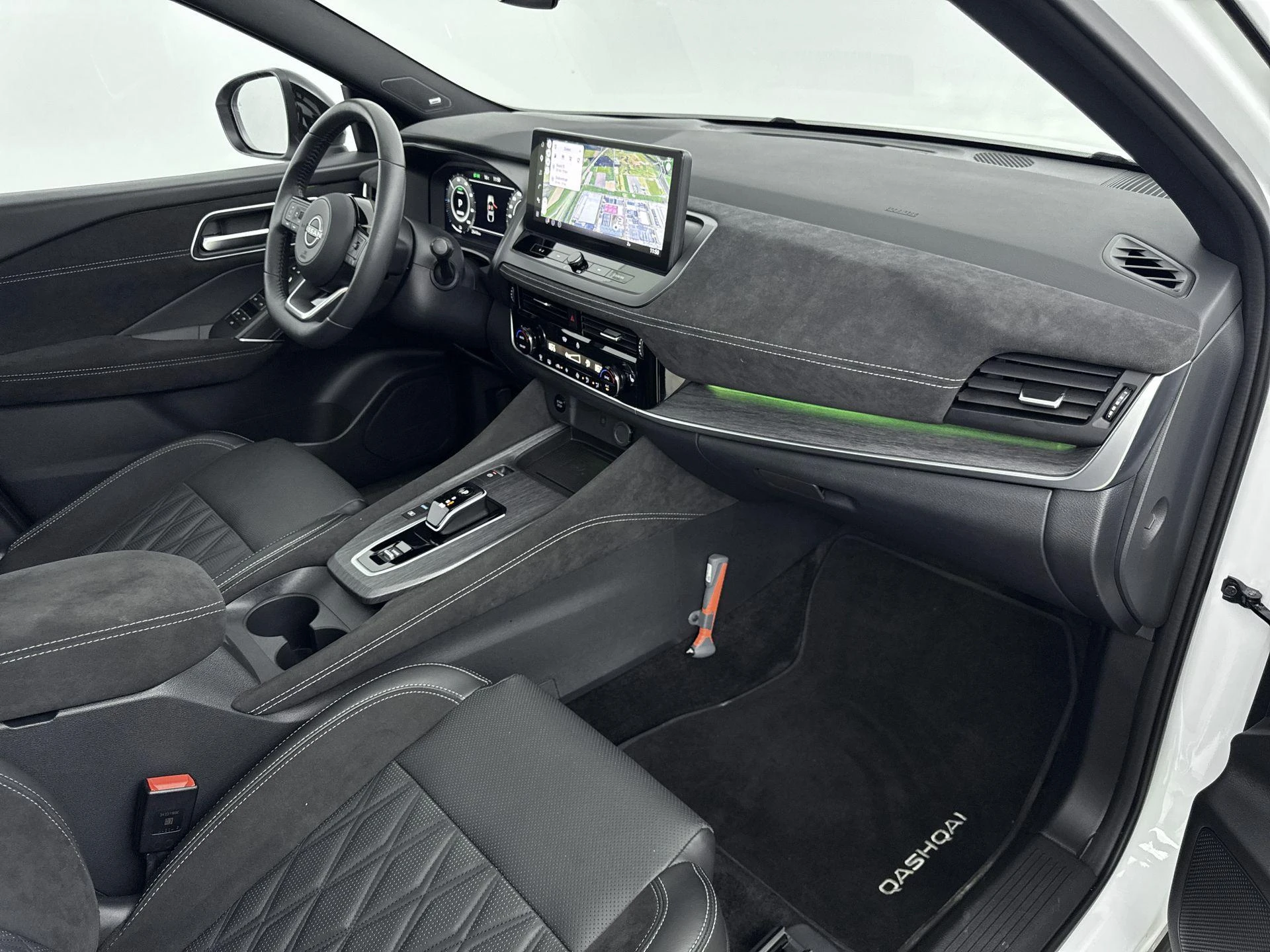 Nissan-QASHQAI-image-16