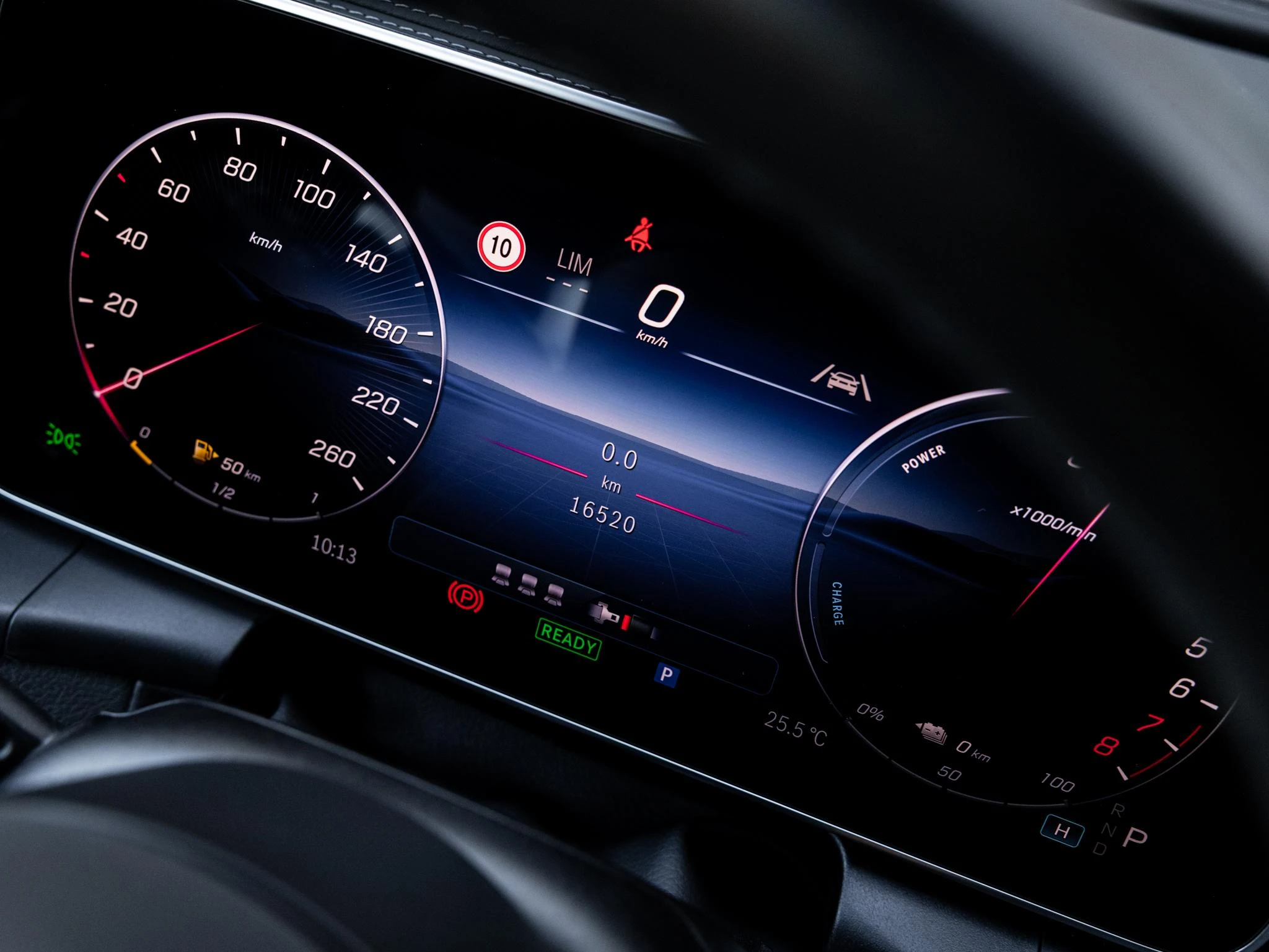 Mercedes-Benz-GLC-image-28