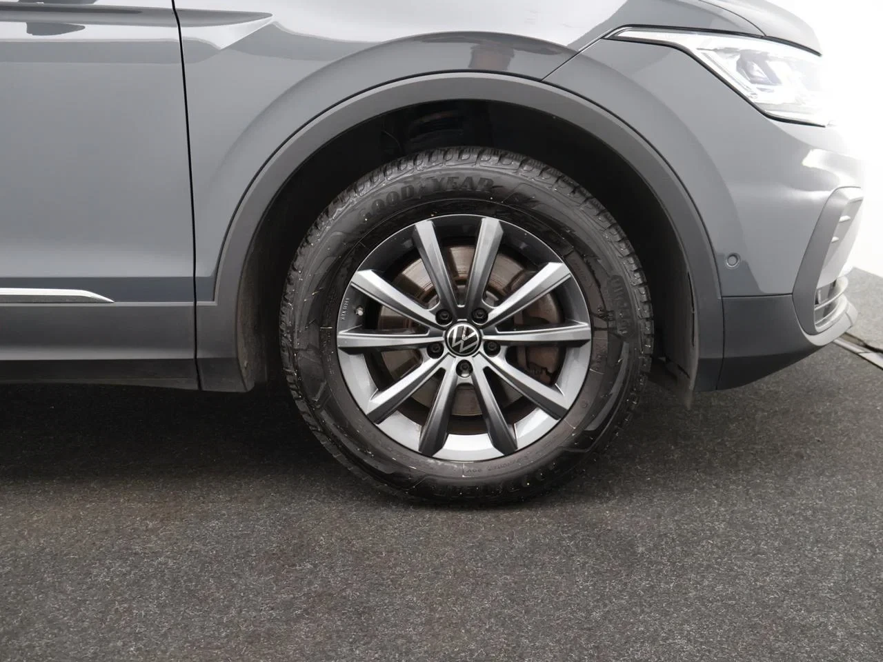 Volkswagen Tiguan eHybrid (PHEV) Tiguan PHEV eHybrid 1.4Life 245PK *AUTOMAAT*CAMERA*VIRTUAL COCKPIT*PDC*ACC*APP-CONNECT*...*