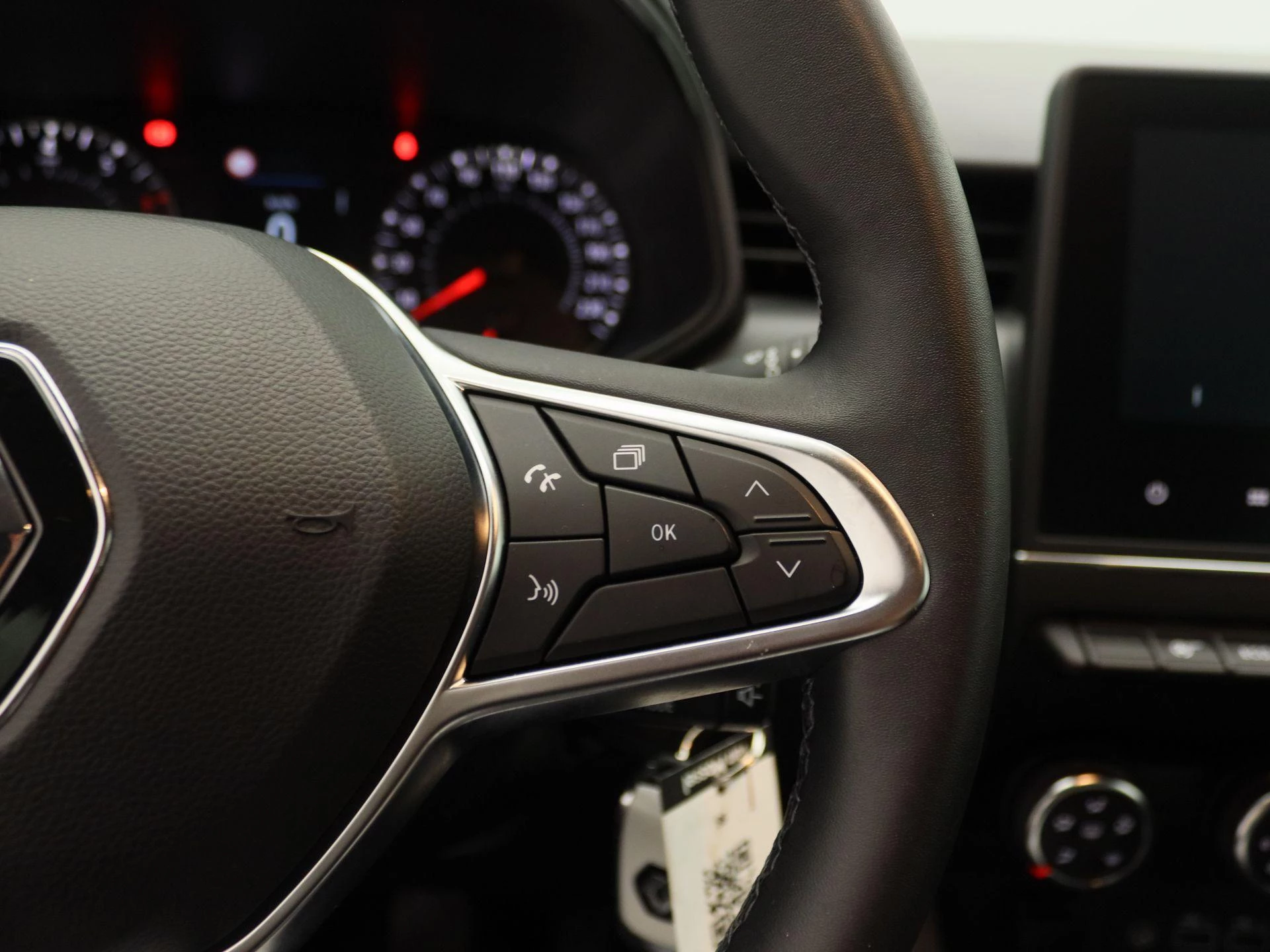 Renault-Clio-image-16