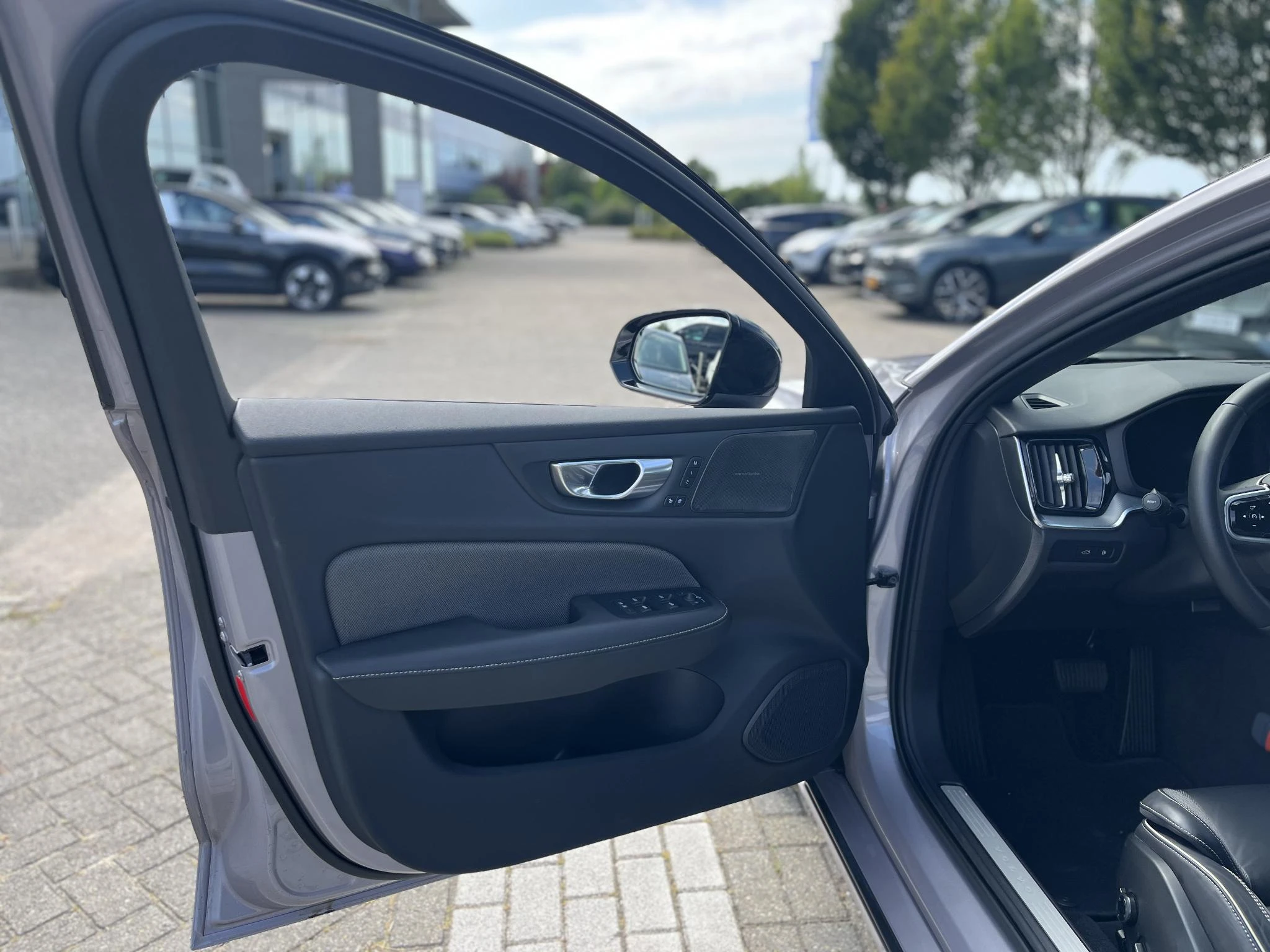 Volvo-V60-image-5