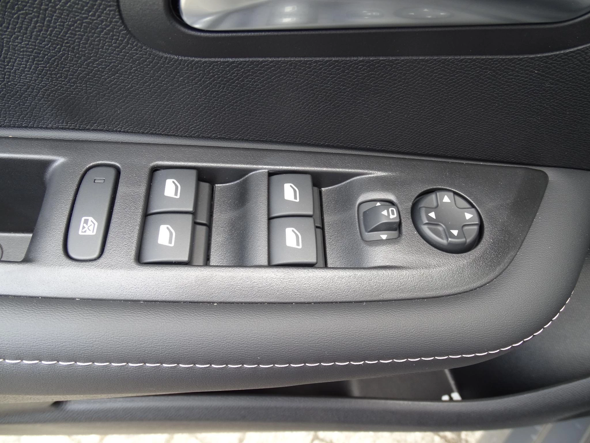 Peugeot 208 1.2T Allure