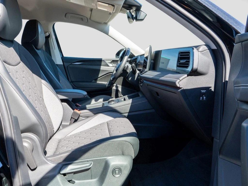 Volkswagen-Tiguan-image-6