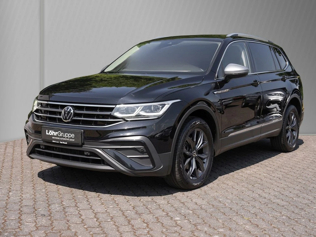 Volkswagen Tiguan Allspace 2.0 TDI DSG Life *IQ-Light*AHK*Standheizung*ergo Aktiv Sitze*Navi*PDC*Climatronic*Si
