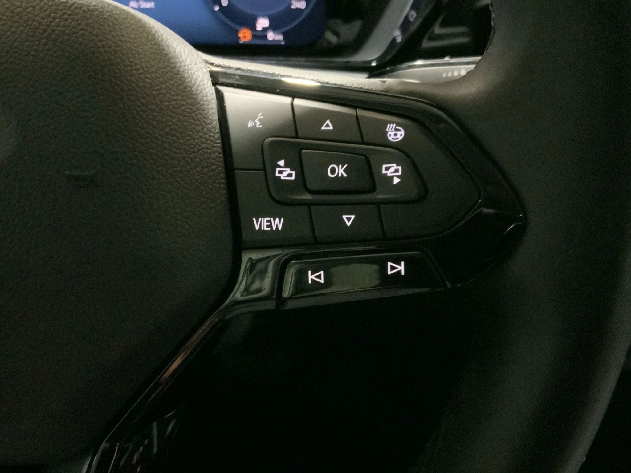 Ford Tourneo Connect Grand Titanium Aut.*AHK*ACC*KAM*NAVI*SHZ