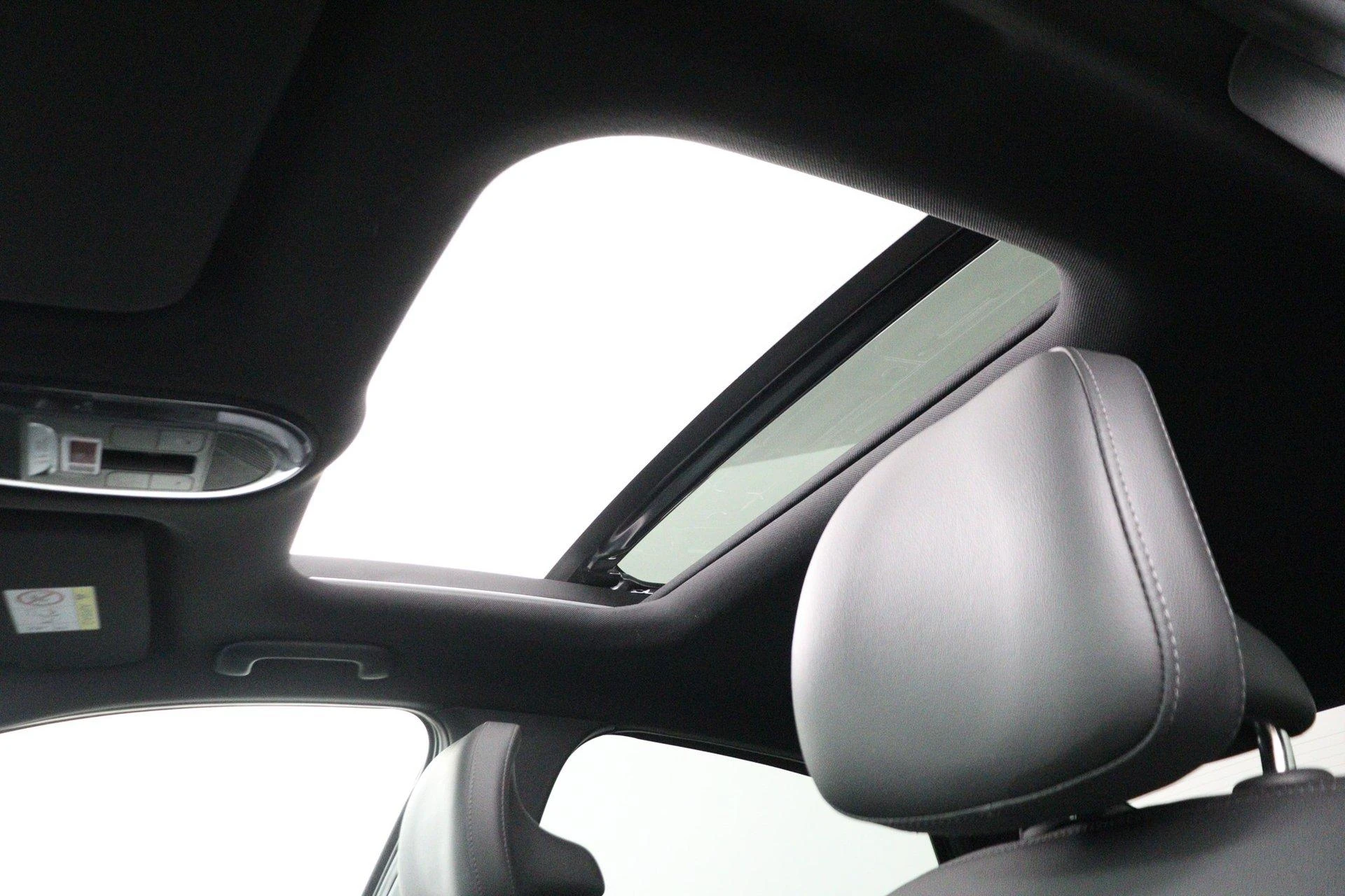Hyundai-IONIQ 6-image-39