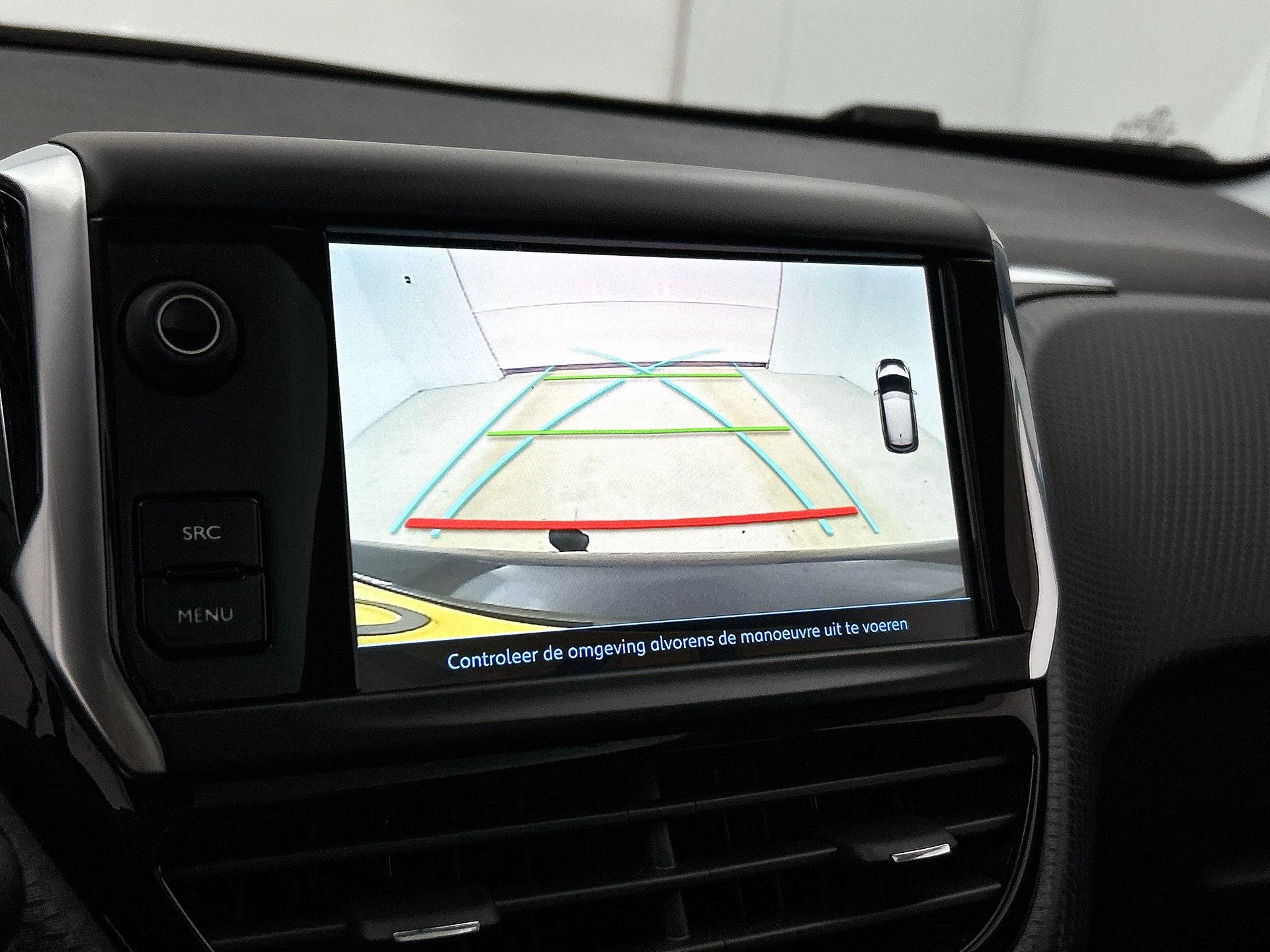 Peugeot-208-image-11