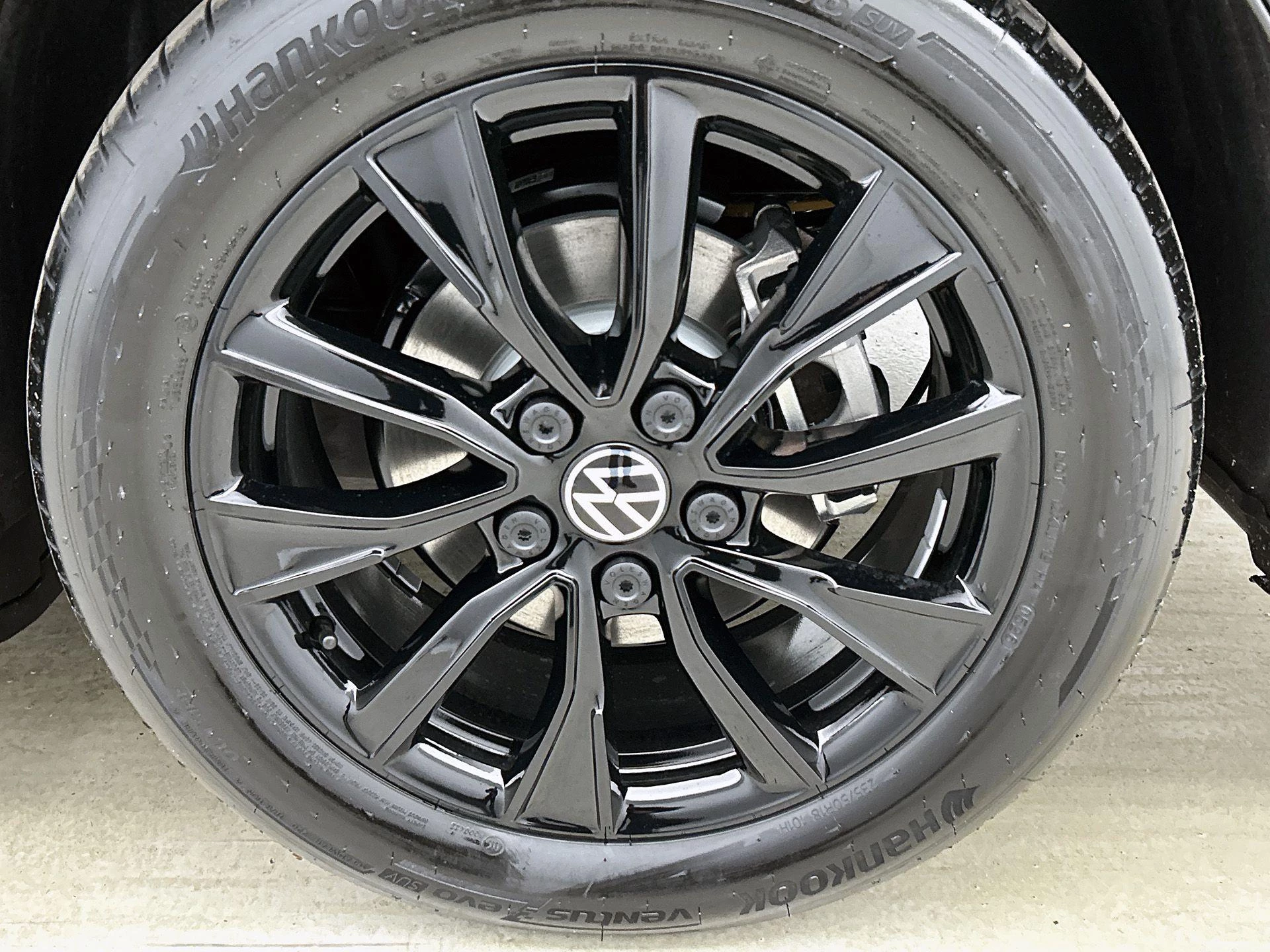 Volkswagen-Multivan-image-34