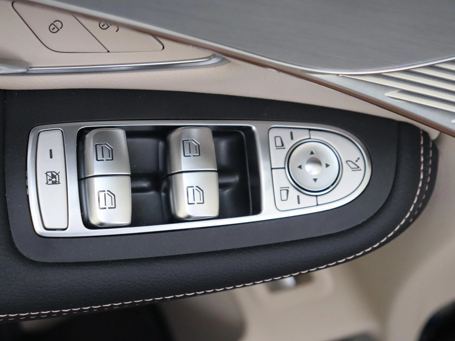 Mercedes-Benz EQC 400 4MATIC Luxury Line 80 kWh