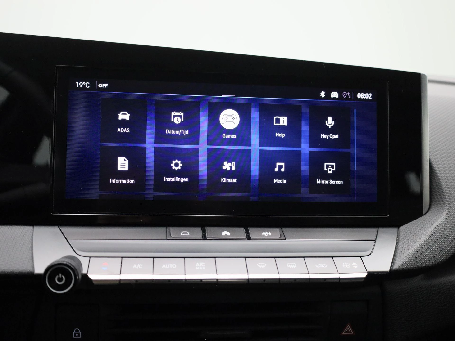 Opel-Astra-image-23