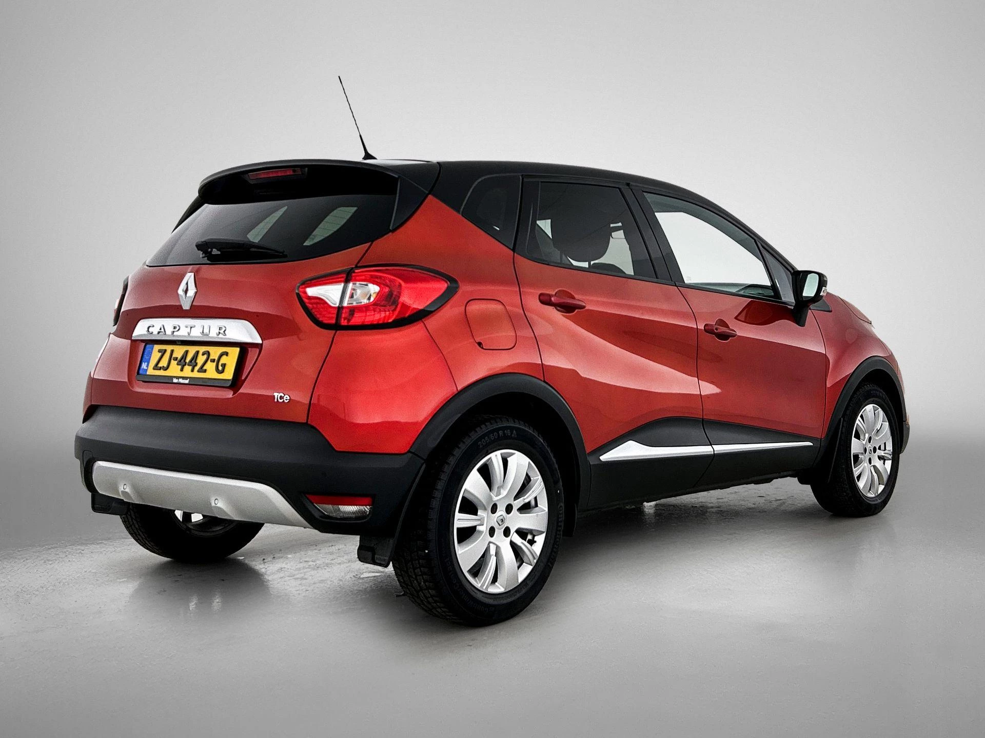 Renault-Captur-image-3