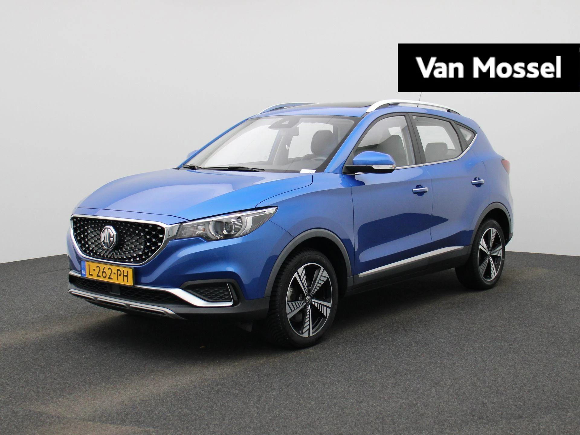 MG-ZS EV-image-0