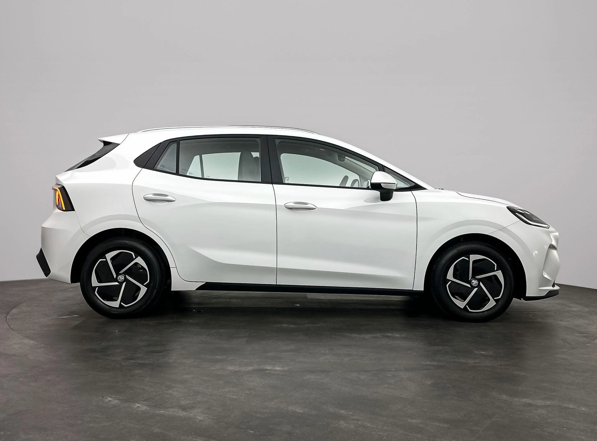 MG-MG4 EV Urban-image-6