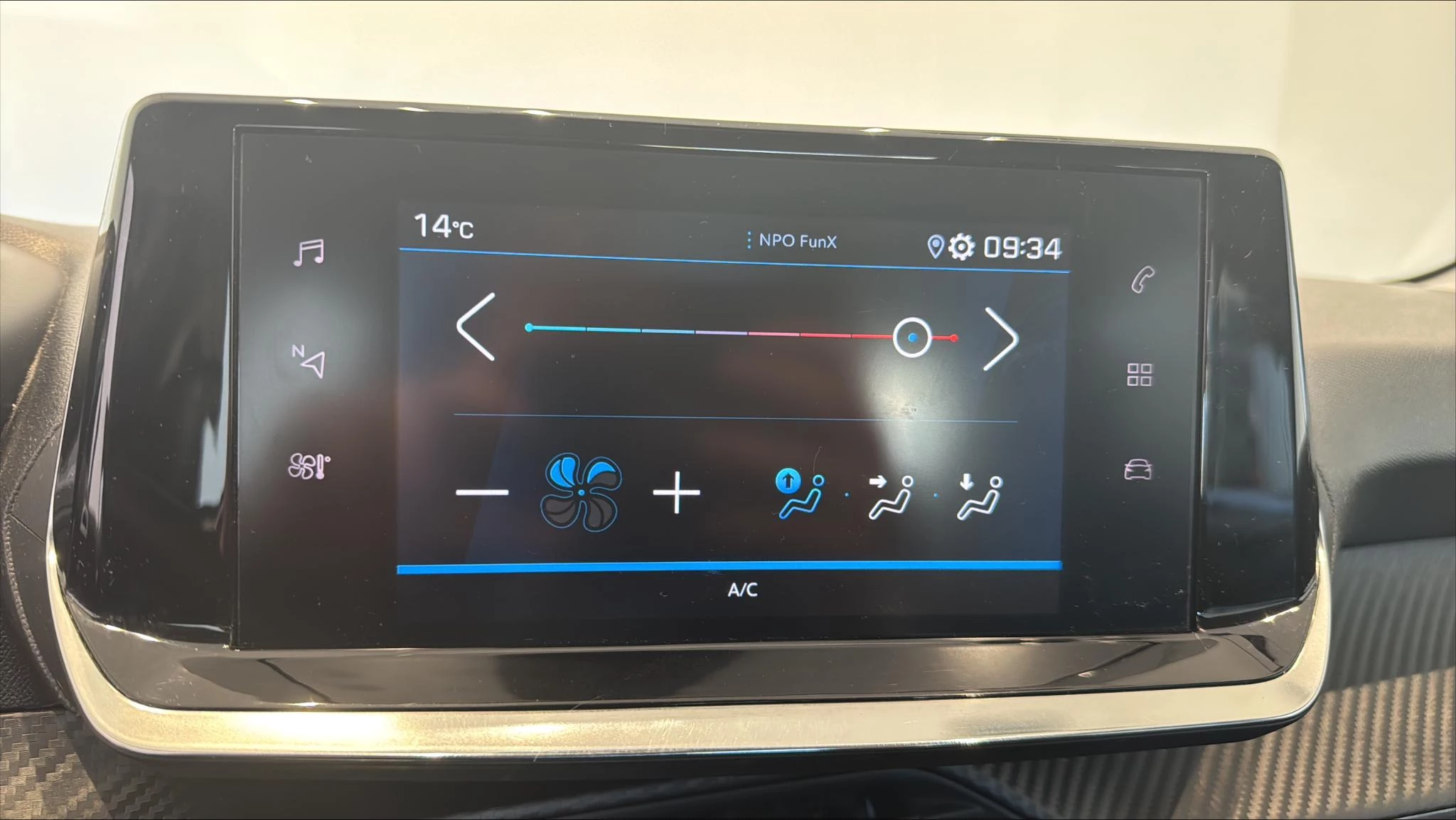 Peugeot-208-image-11