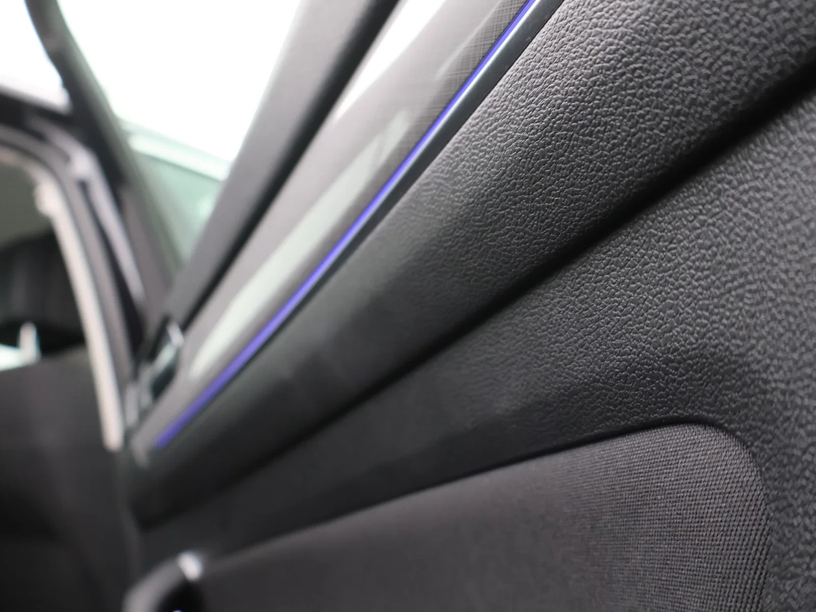 Volkswagen Passat Variant Passat Variant Style 'Business' 2.0 TDI 122PK *AUTOMAAT*NAVI*TREKHAAK*CAMERA*PDC*KEYLESS*CRUISE*...*