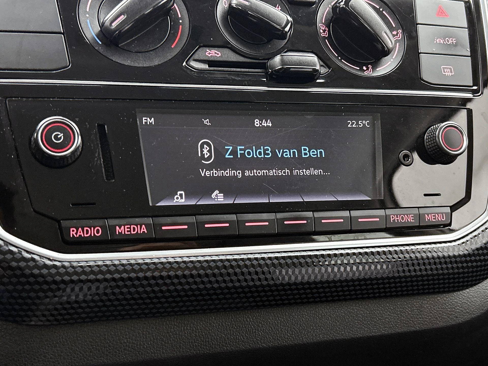 Volkswagen-up!-image-11