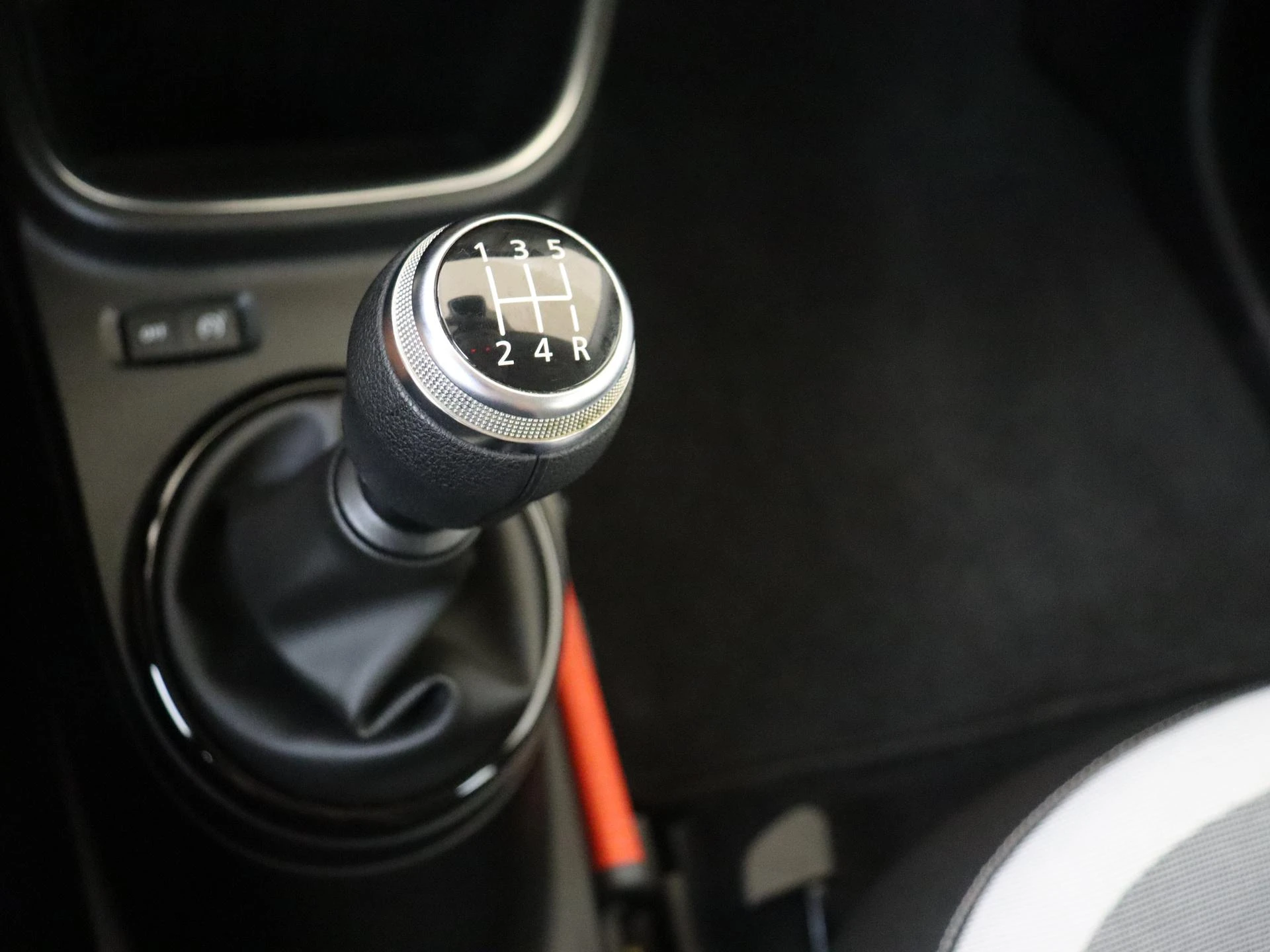 Renault-Twingo-image-13