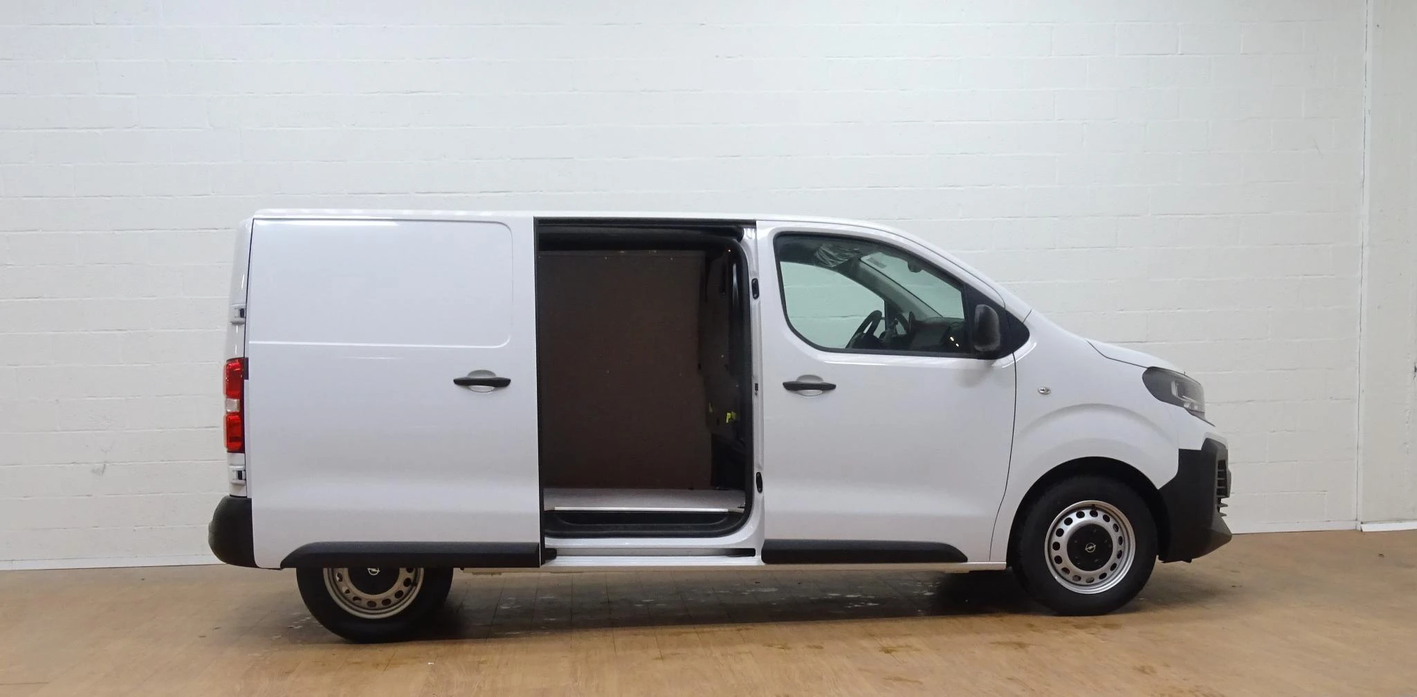 Opel-Vivaro-image-6