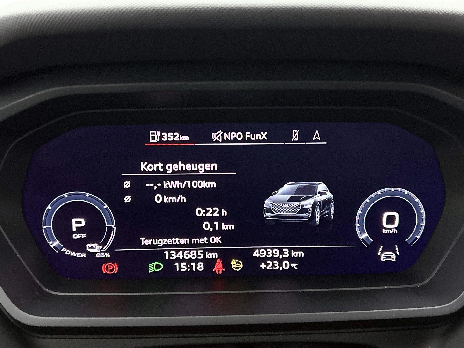 Audi-Q4 e-tron-image-8