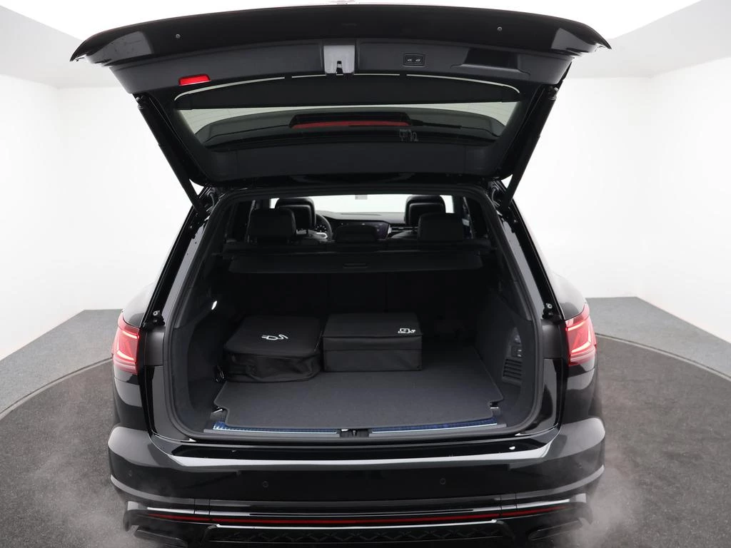 Volkswagen Touareg R Touareg R V6 eHybrid 4MOTION 250 kW (340 pk) 8 versnellingen Tiptronic / DEMO