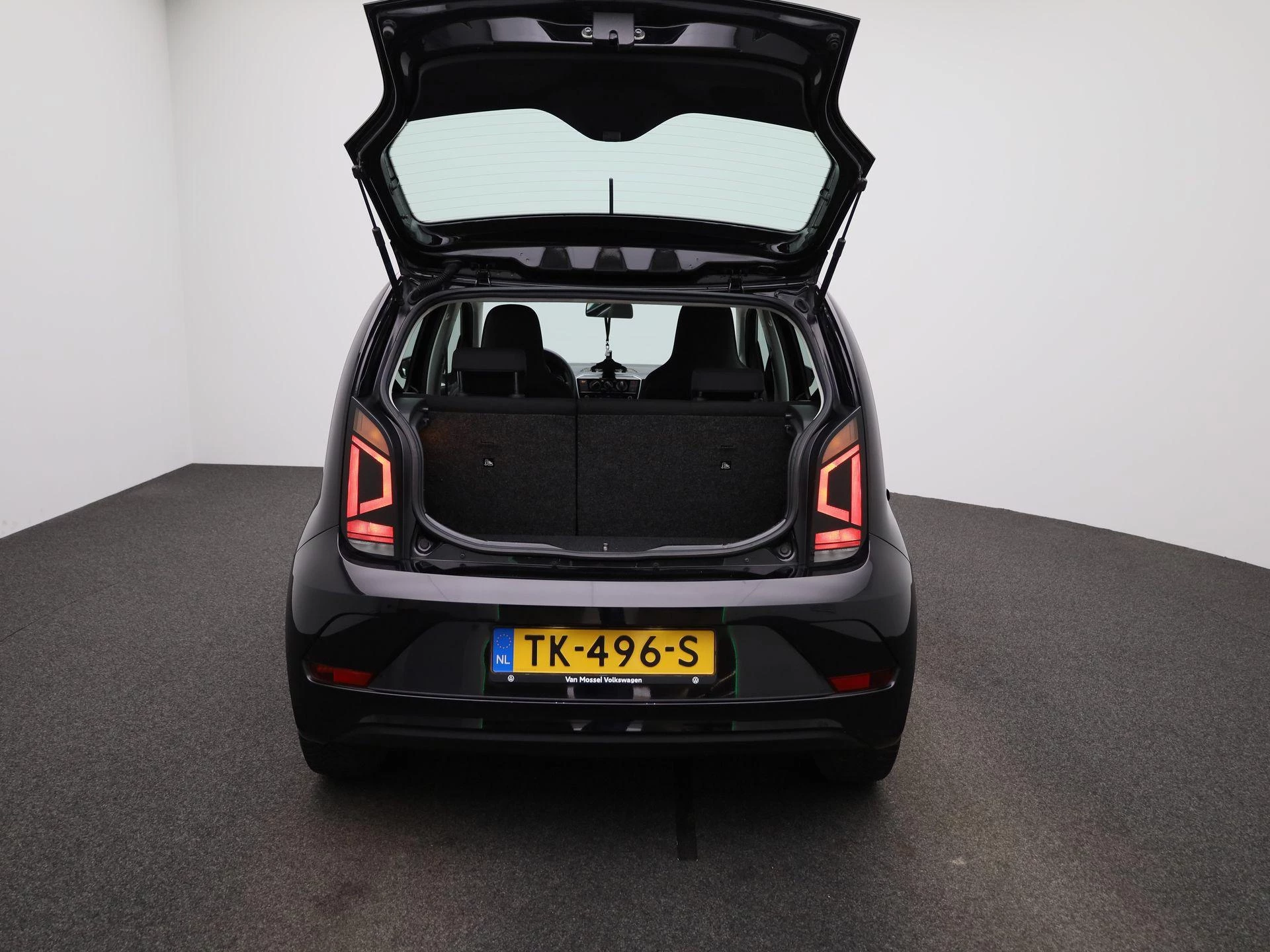 Volkswagen up! 1.0 BMT move up!