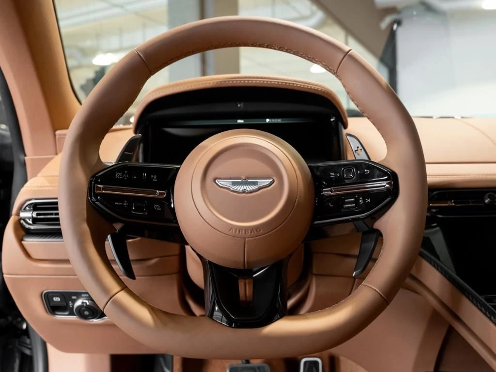 Aston Martin DB12 Coupe Aston Martin Hamburg