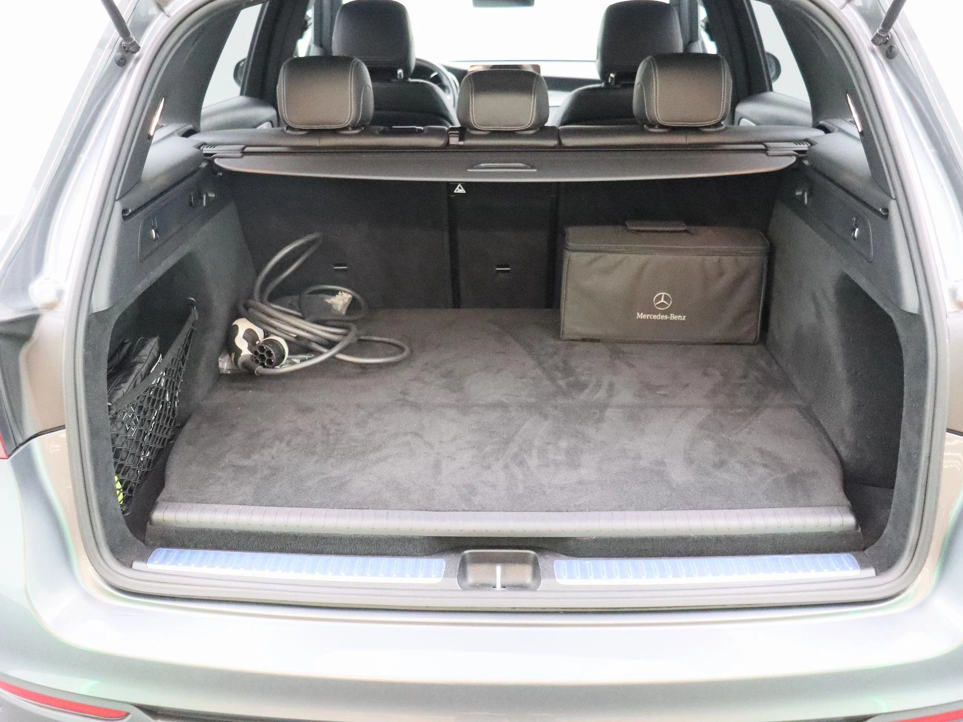 Mercedes-Benz-GLC-image-11