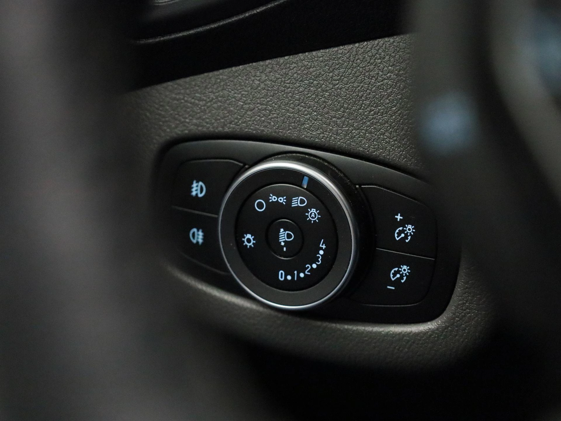 Ford Transit Connect 1.5 EcoBlue L2 Sport