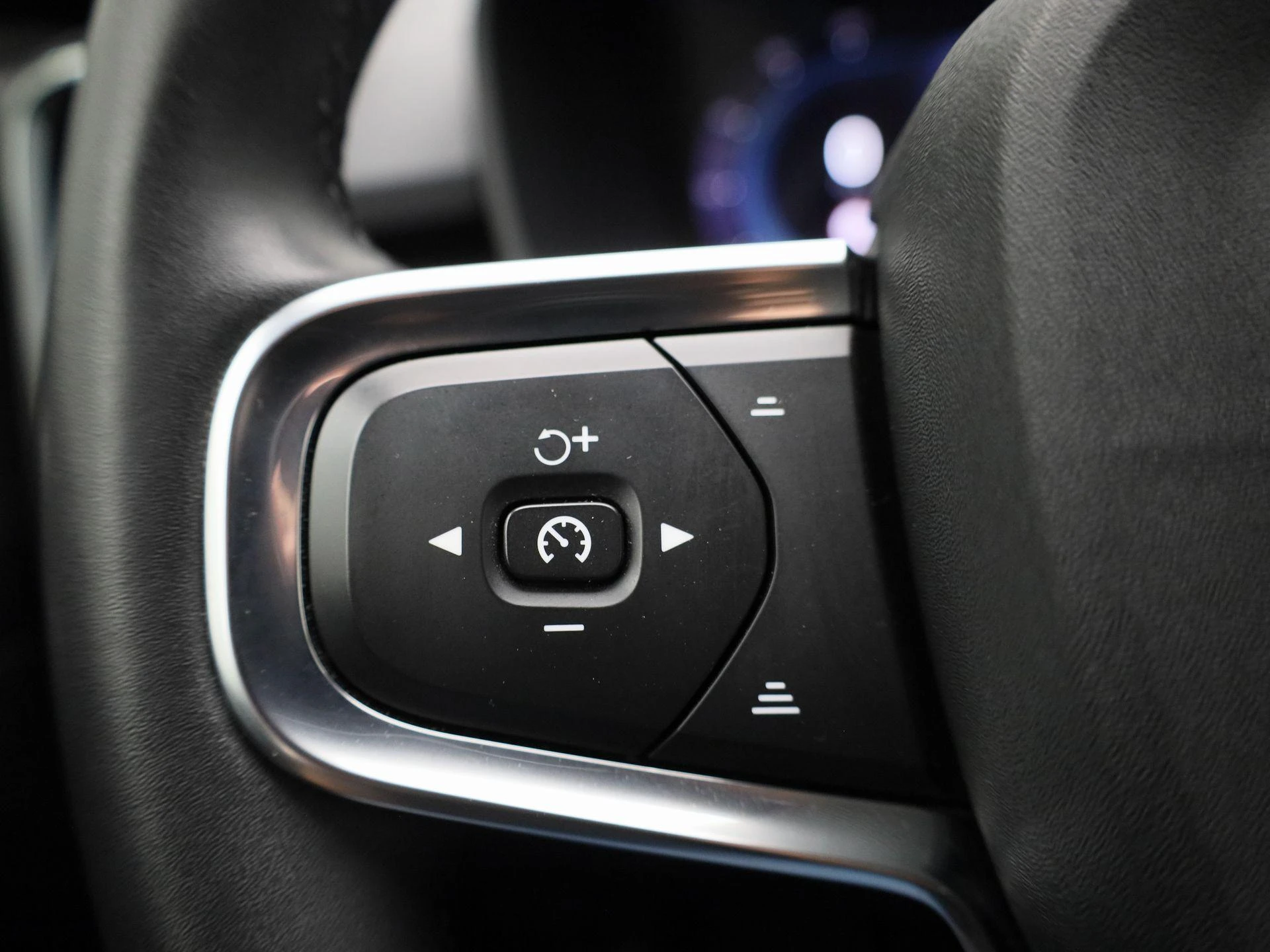 Volvo-XC40-image-19