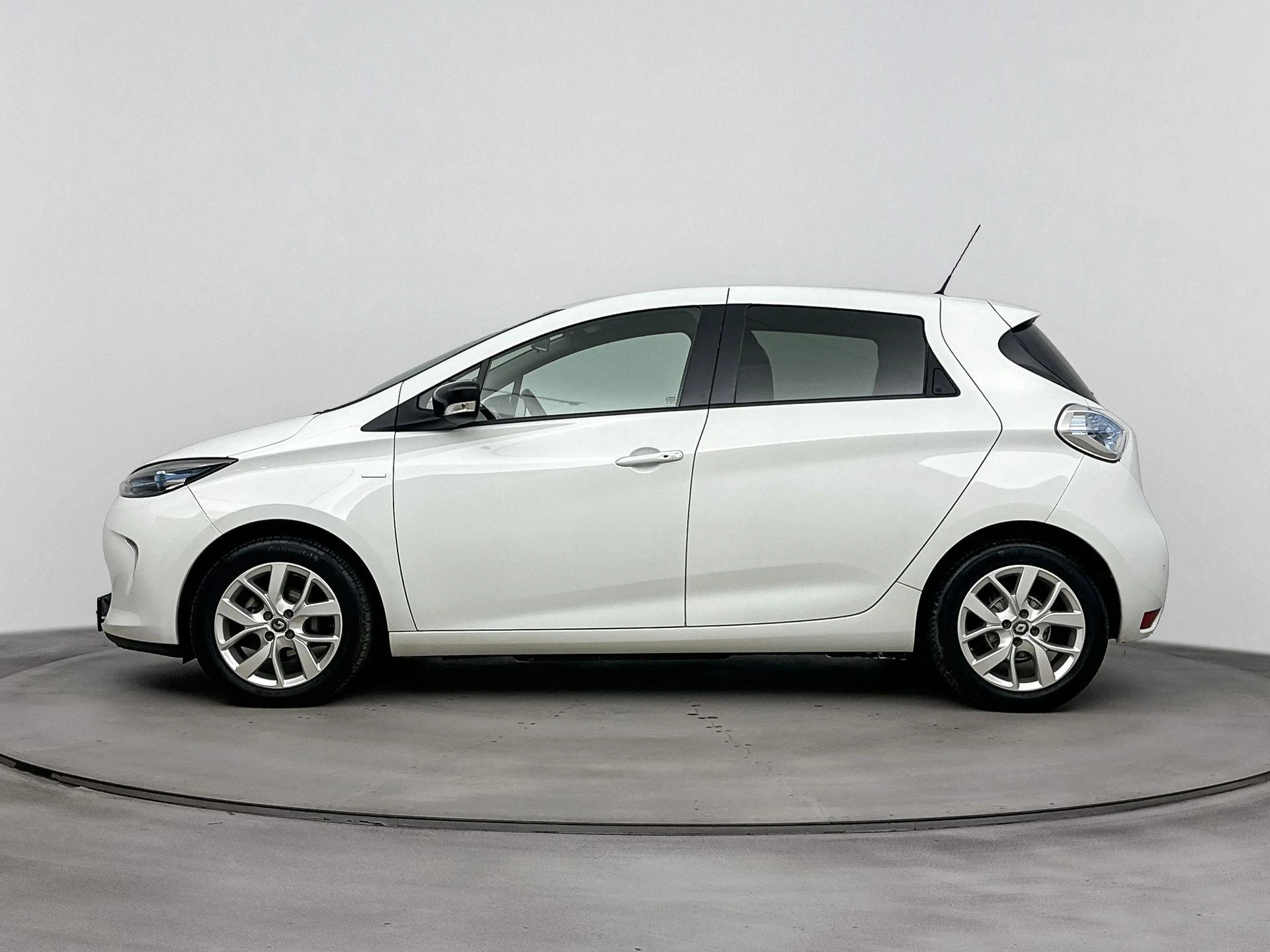 Renault-ZOE-image-1