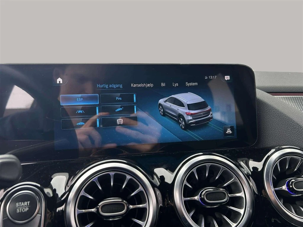 Mercedes-Benz-EQA-image-17