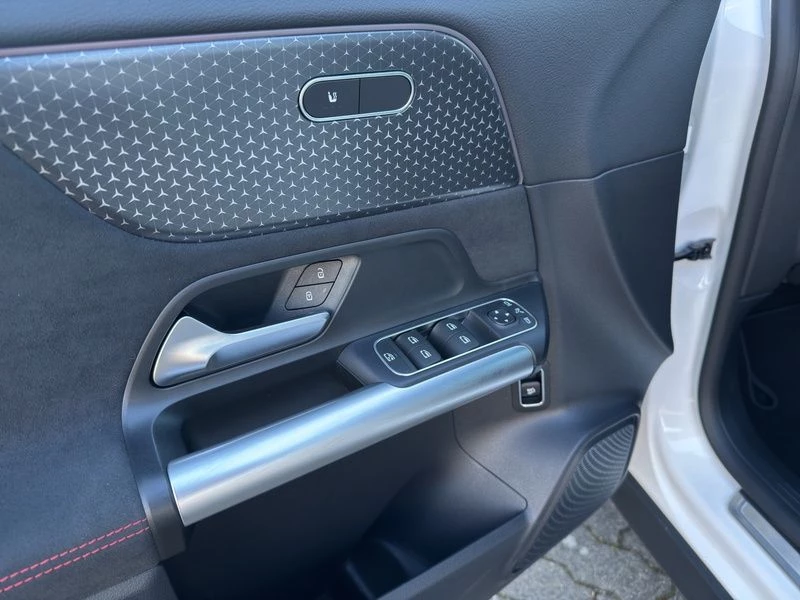 Mercedes-Benz EQA 350 4M AMG KAMERA TOTWINKEL PDC LED SITZH AMG Line
