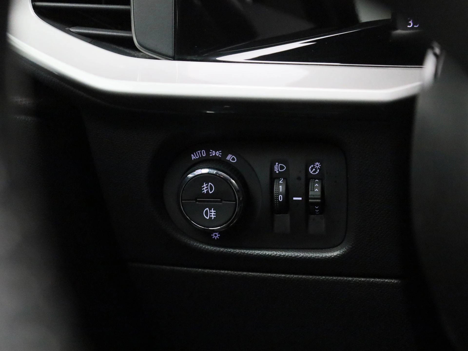 Opel-Mokka-e-image-19