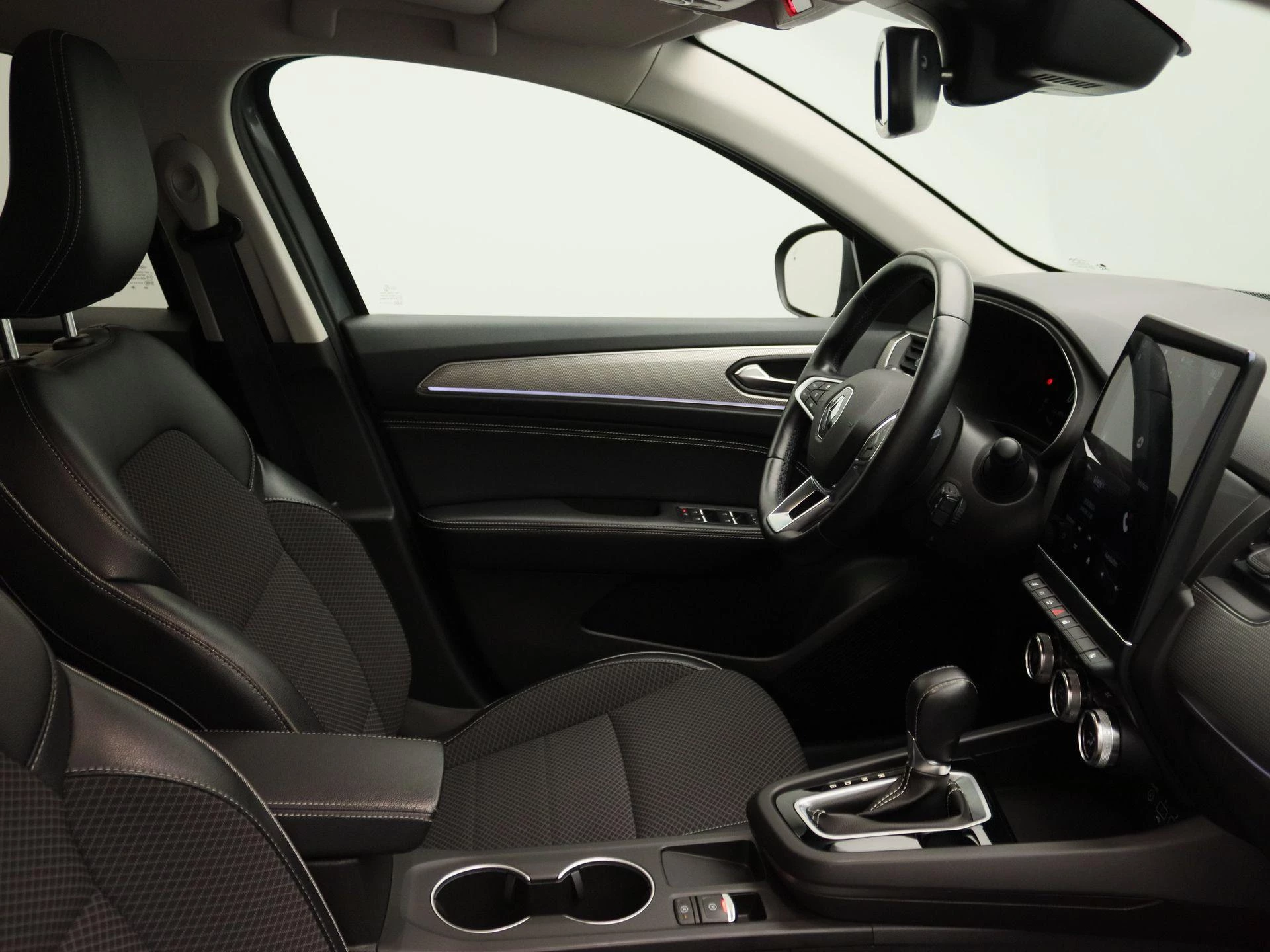 Renault-Arkana-image-22