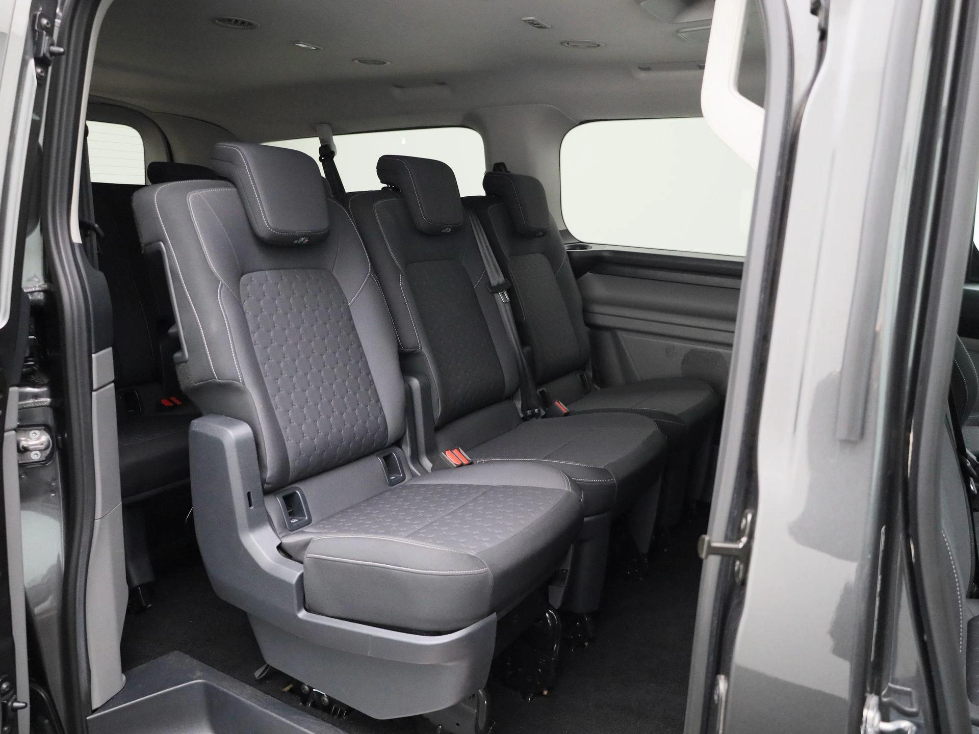 Ford-Transit Custom-image-32