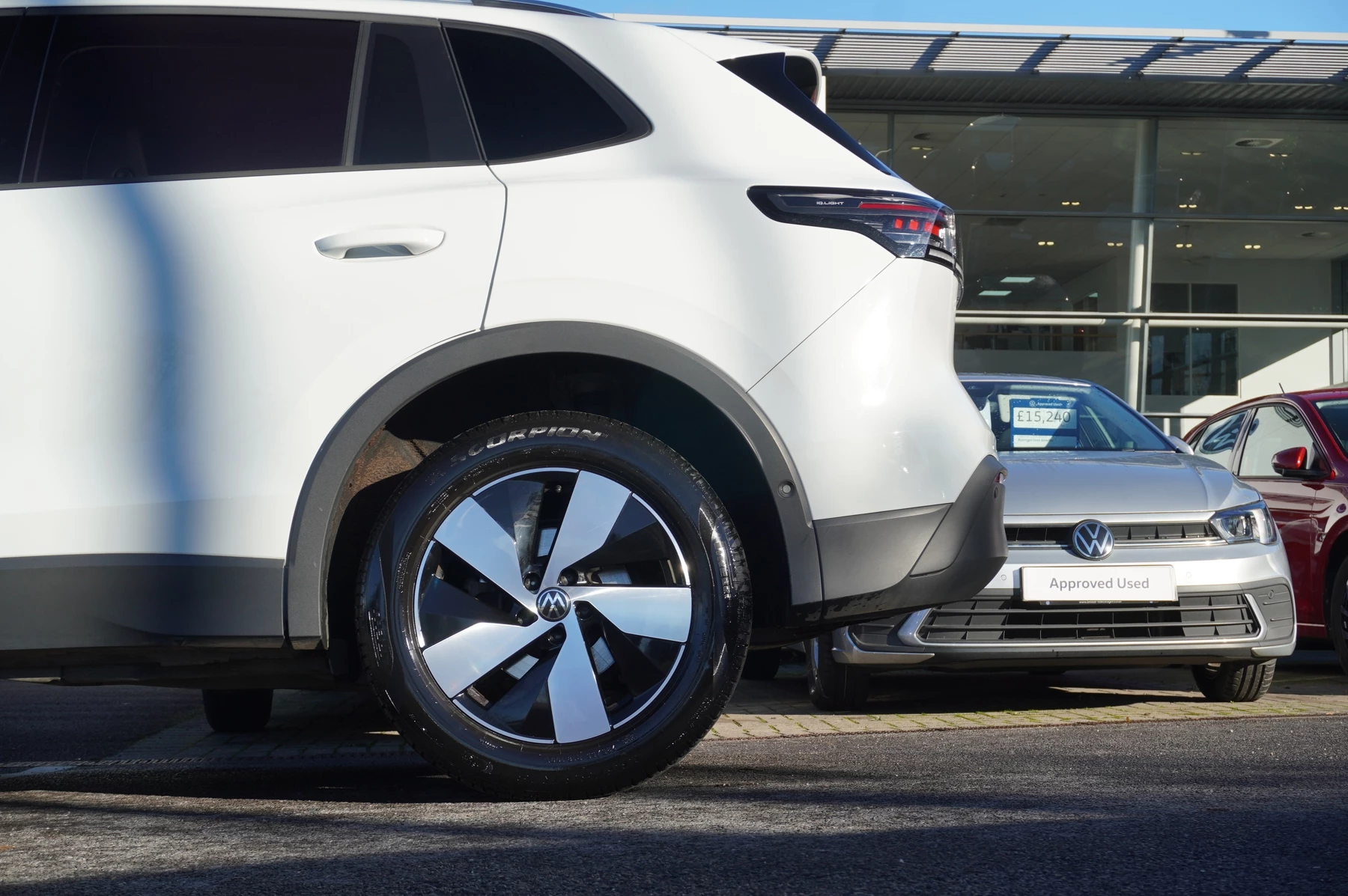 Volkswagen-Tiguan-image-20