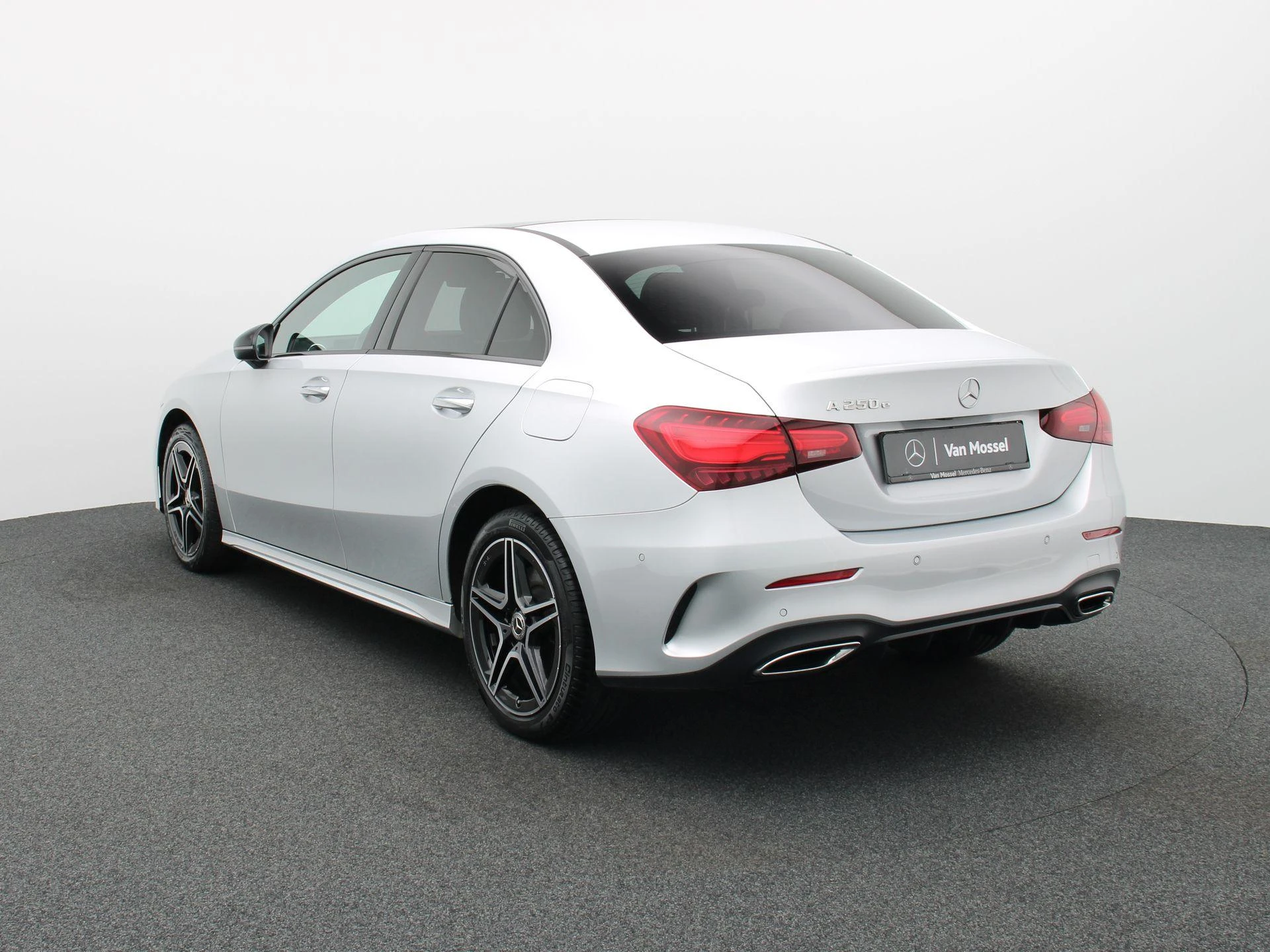 Mercedes-Benz-Classe A-image-2