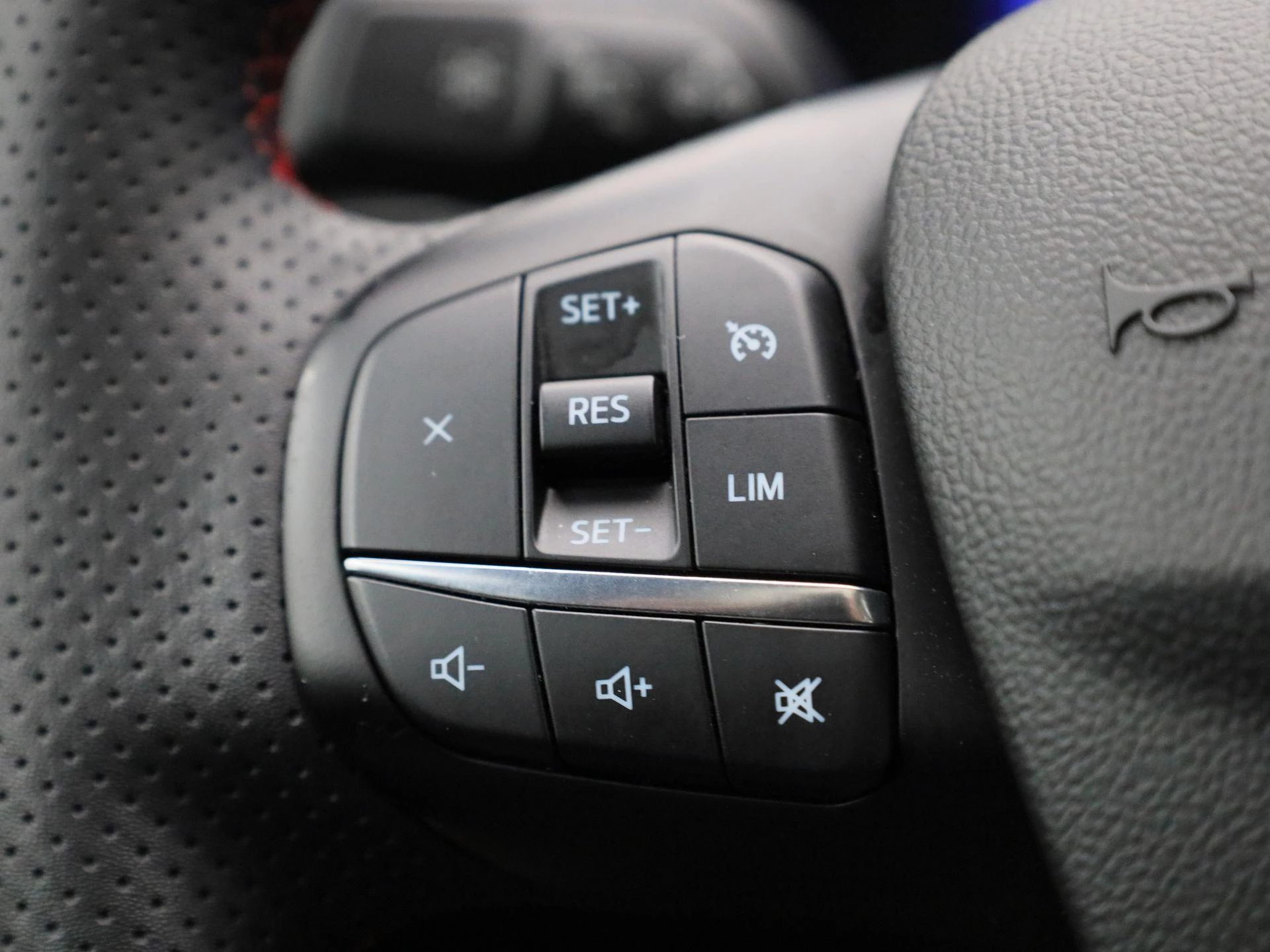Ford-Kuga-image-17