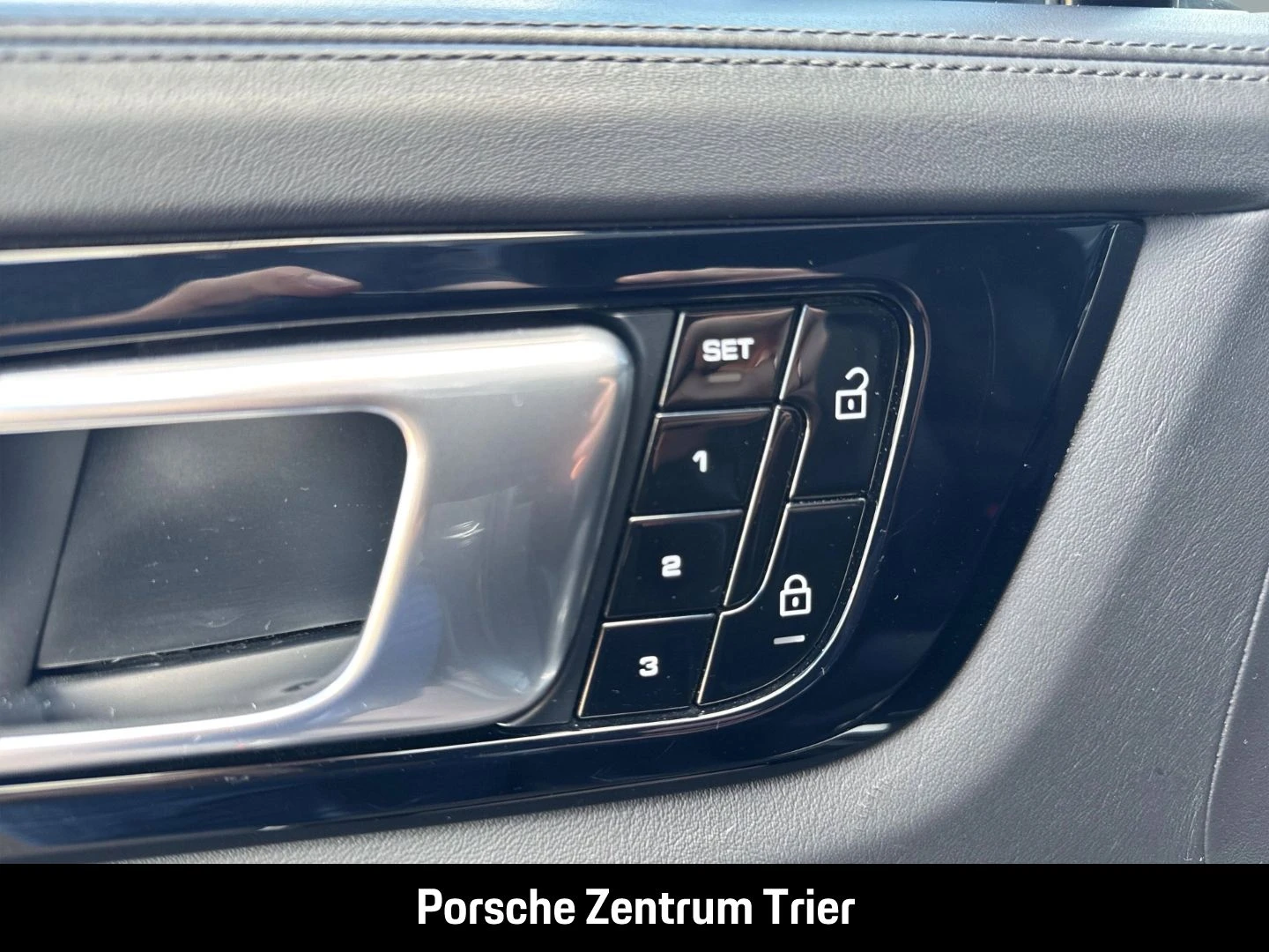 Porsche-Cayenne-image-23