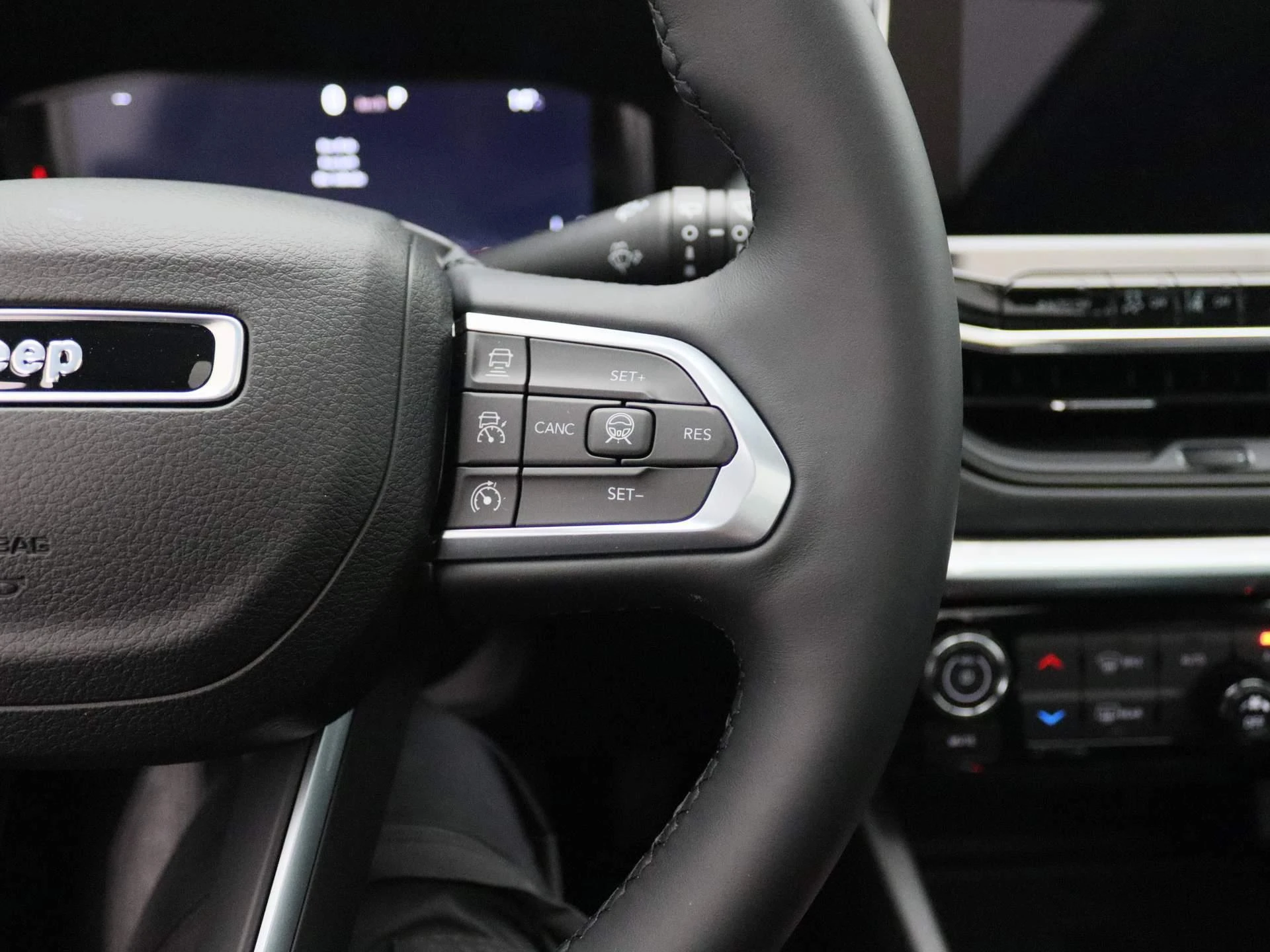 Jeep-Compass-image-12