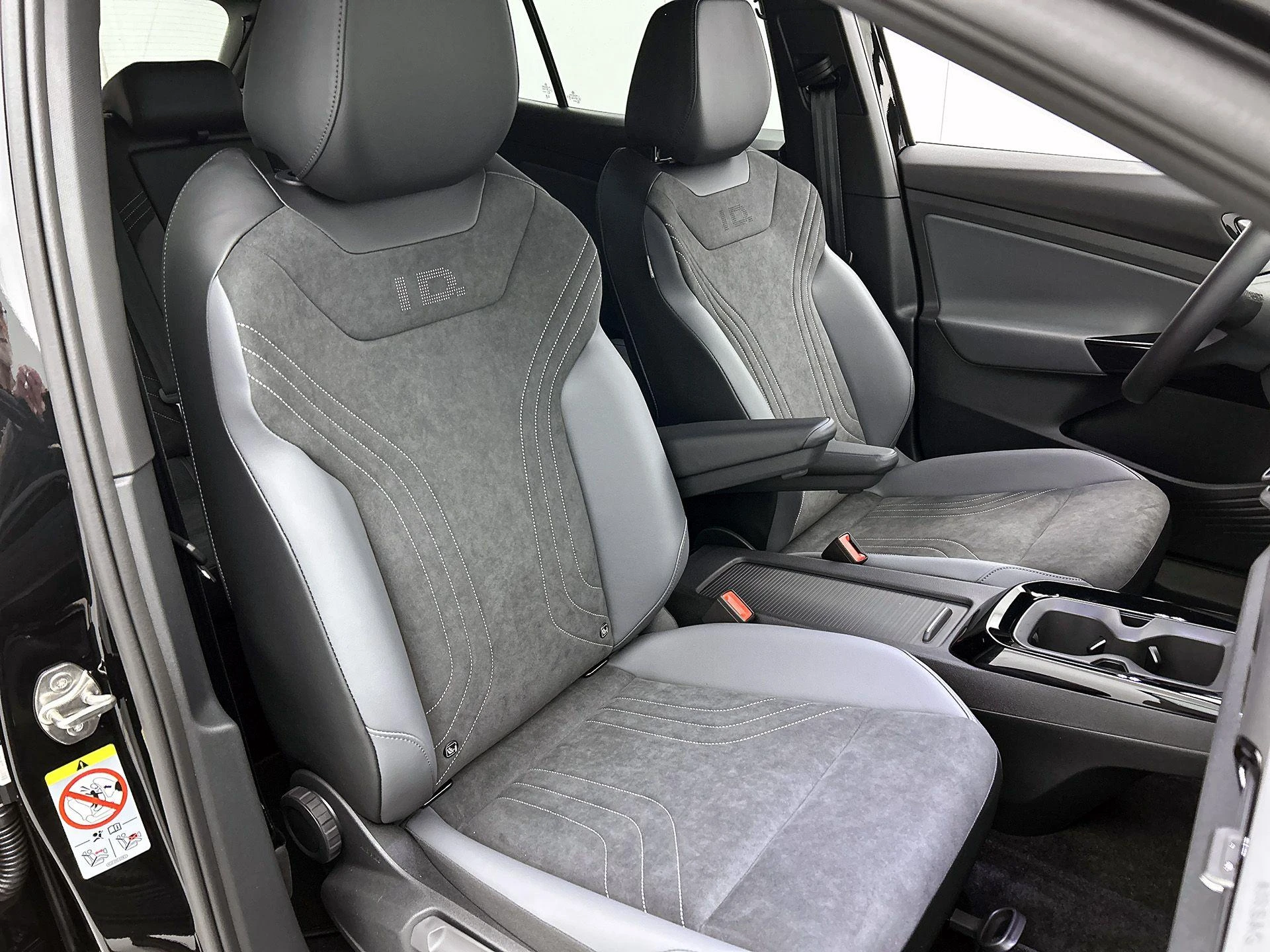Volkswagen-ID.4-image-7