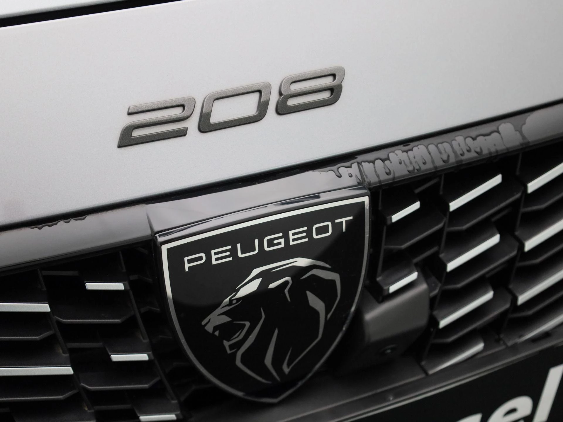 Peugeot 208 1.2 HYBRID 100 e-DSC6 GT